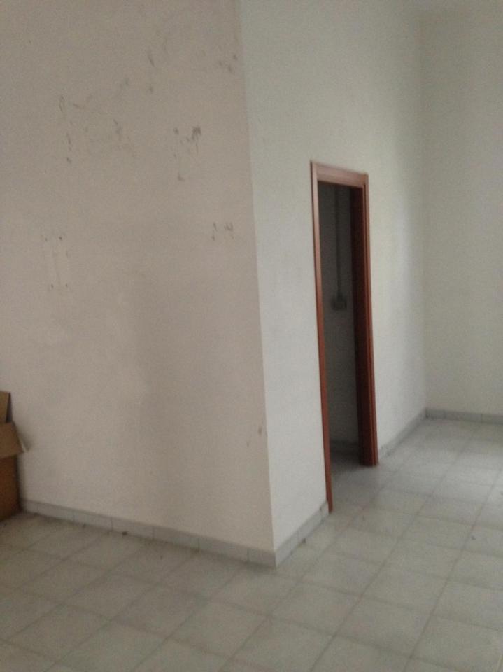 Fondo Commerciale in affitto a Castelfranco di Sotto, capoluogo