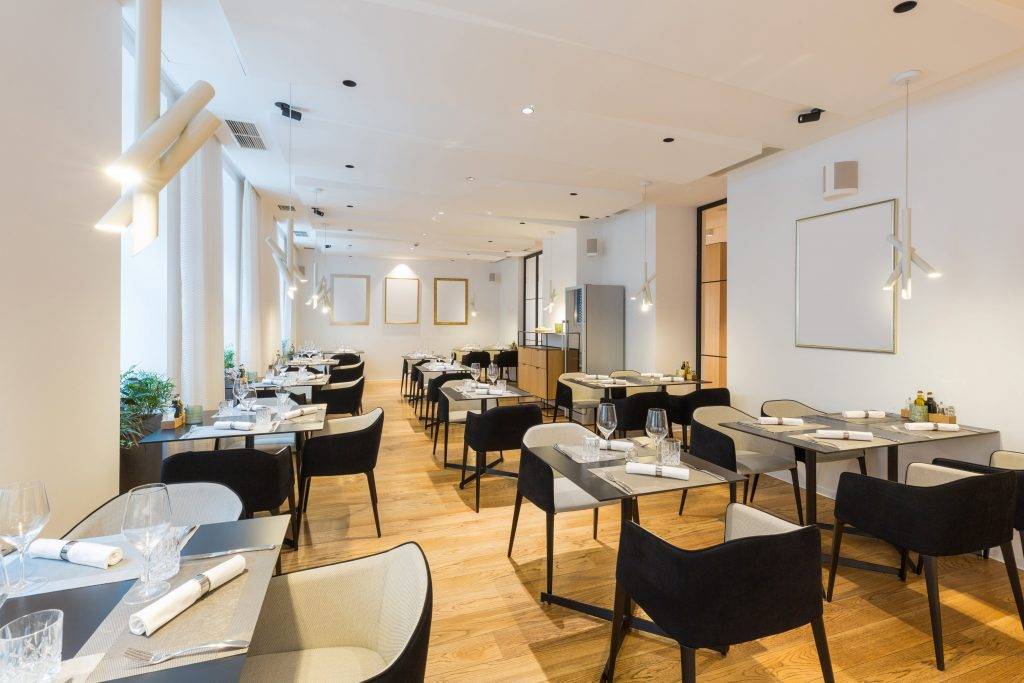 Attivit/licenza in affitto a Pontedera, nessuno