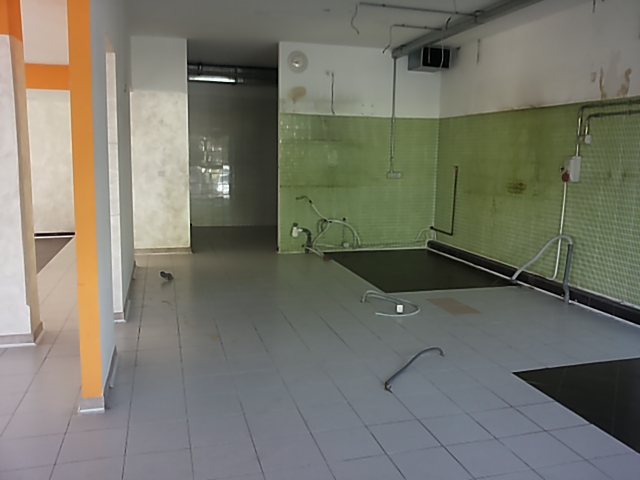 Fondo Commerciale in affitto a Ponsacco, I Poggini