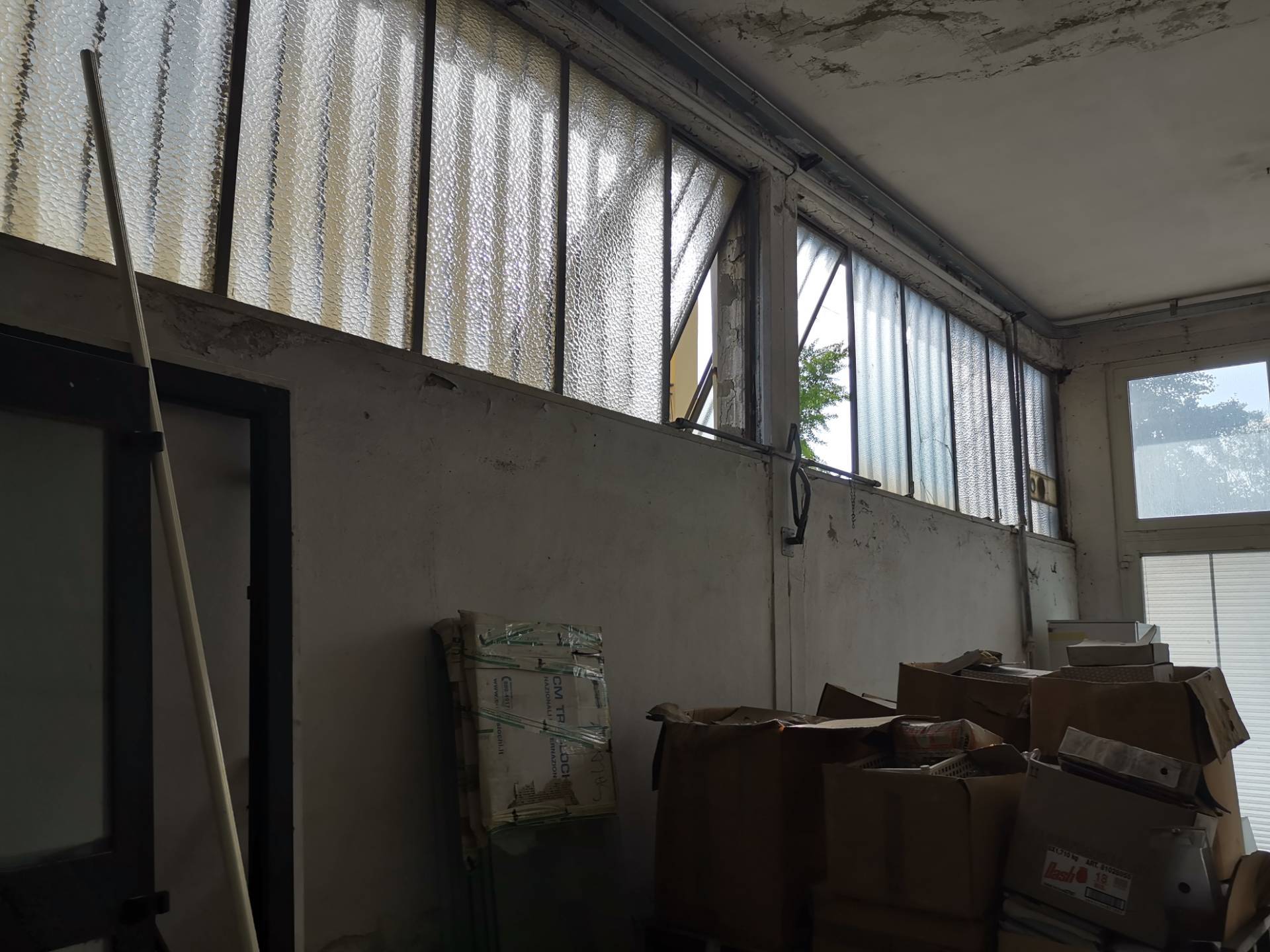 Fondo Artigianale in affitto a Calcinaia, Fornacette