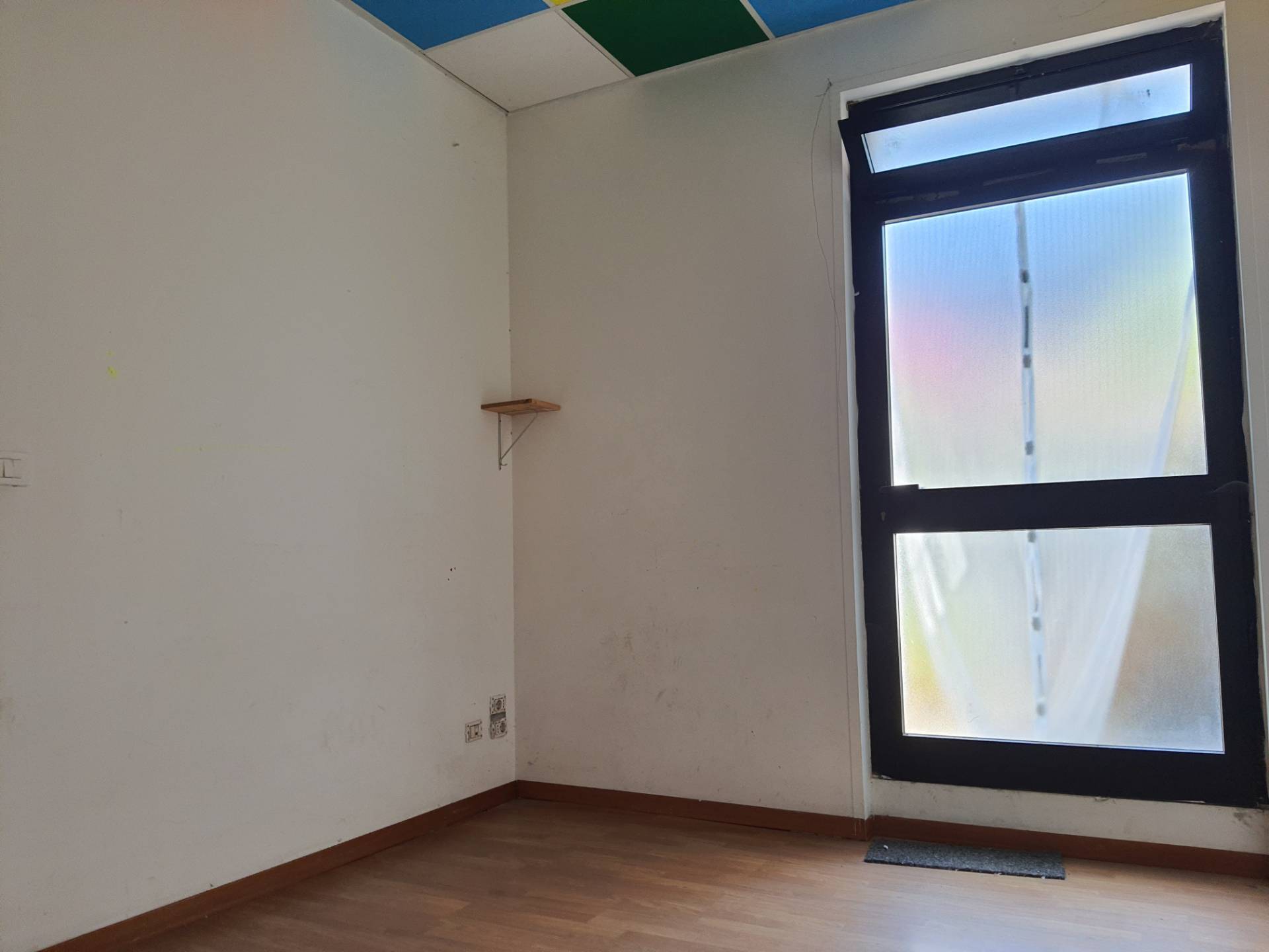 Fondo Commerciale in affitto a Castelfranco di Sotto