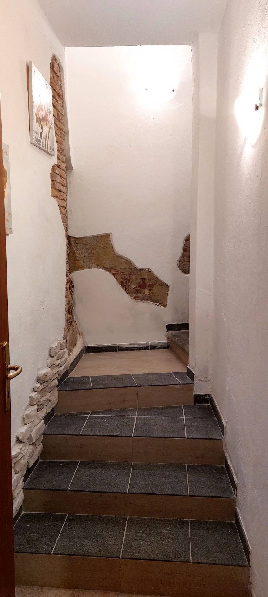 Casa indipendente in affitto a Santa Maria a Monte, Santa Maria A Monte