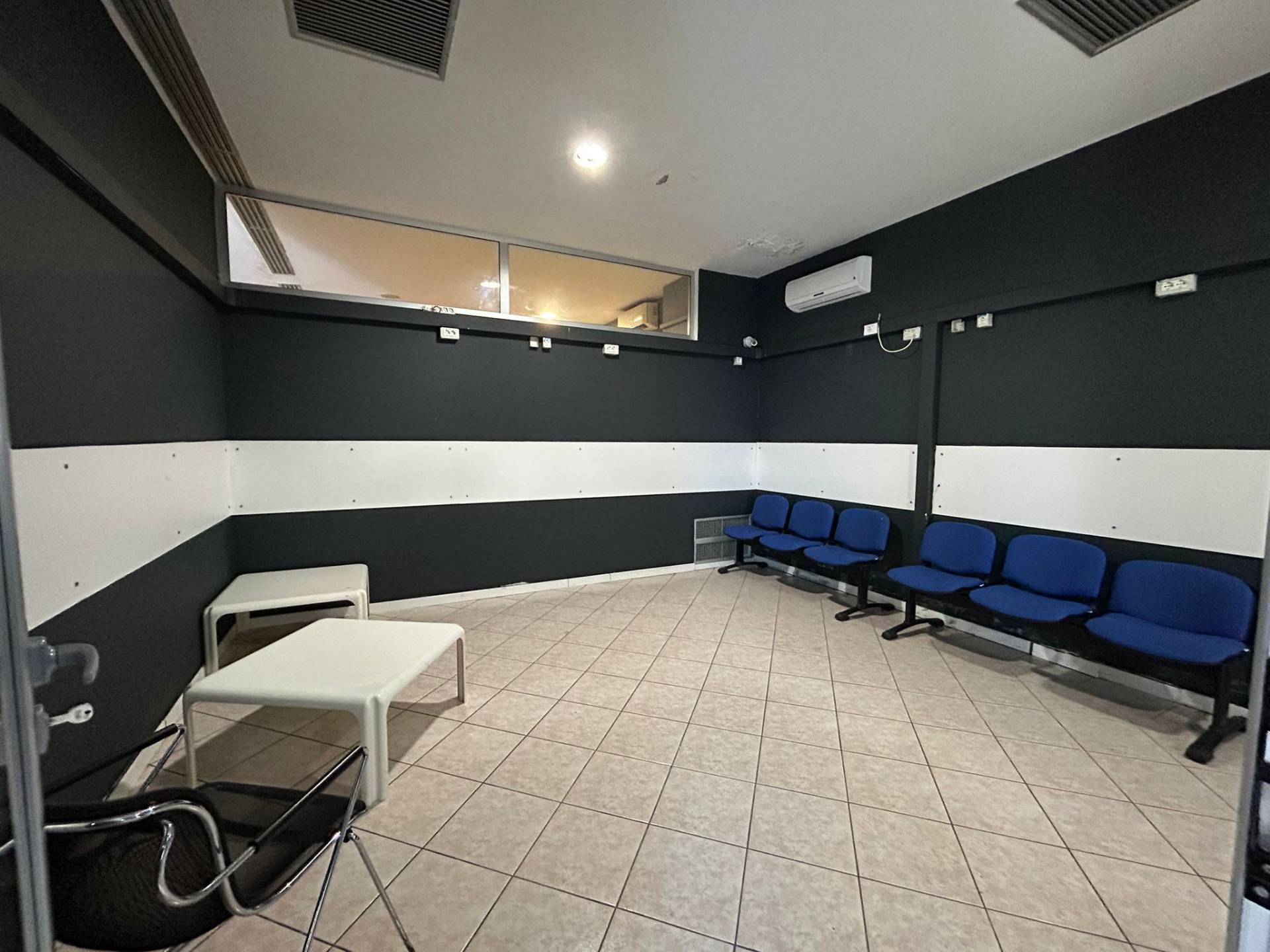 Fondo Commerciale in affitto a Ponsacco