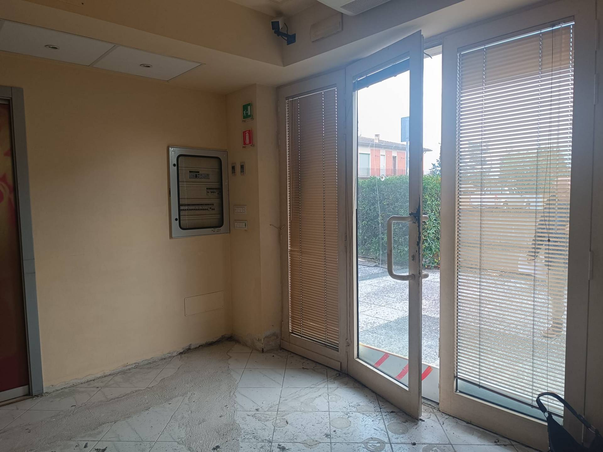 Fondo Commerciale in affitto a Palaia, Forcoli