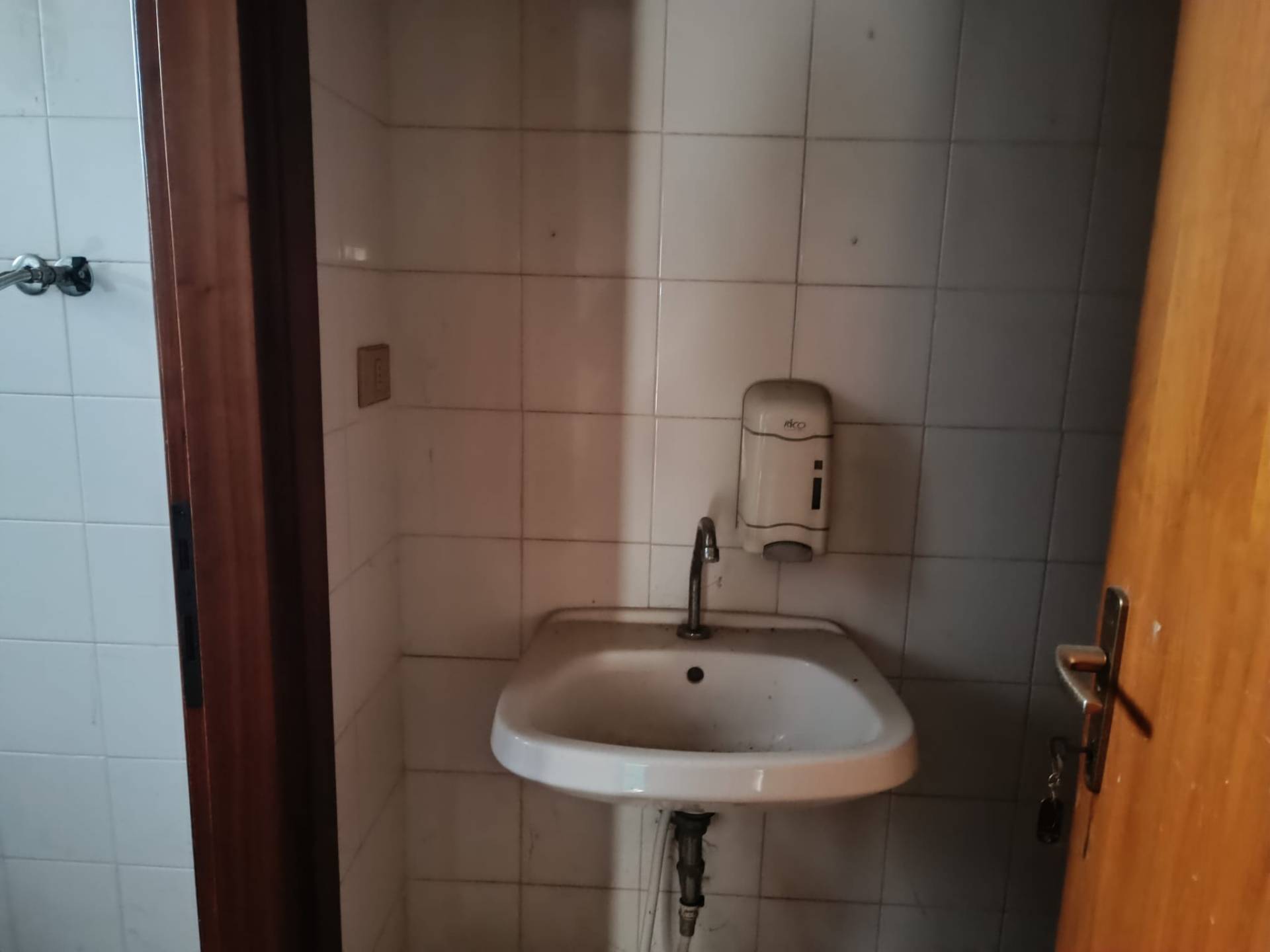 Fondo Commerciale in affitto a Palaia, Forcoli