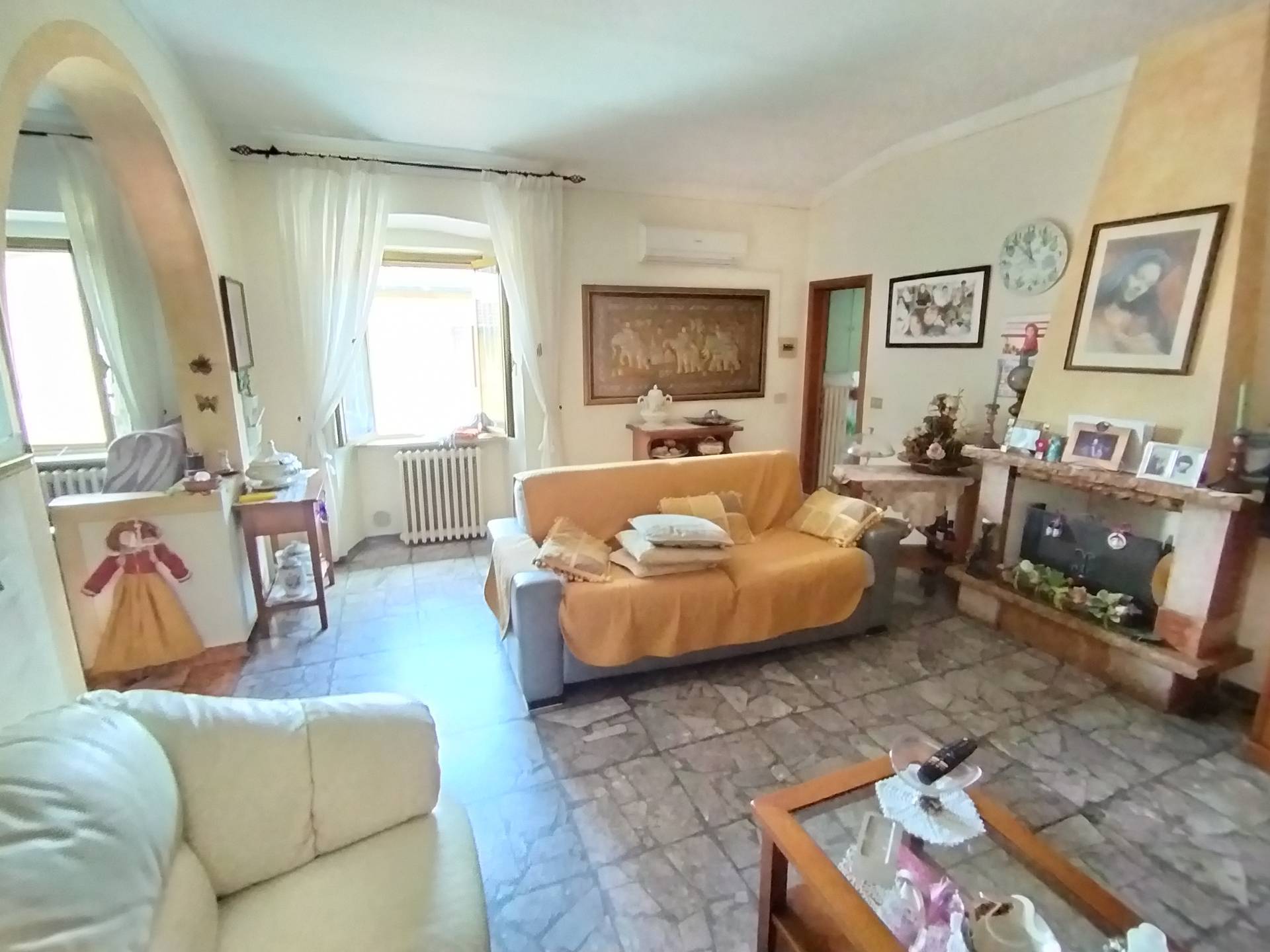 Casa indipendente in vendita a Buti, Cascine Di Buti