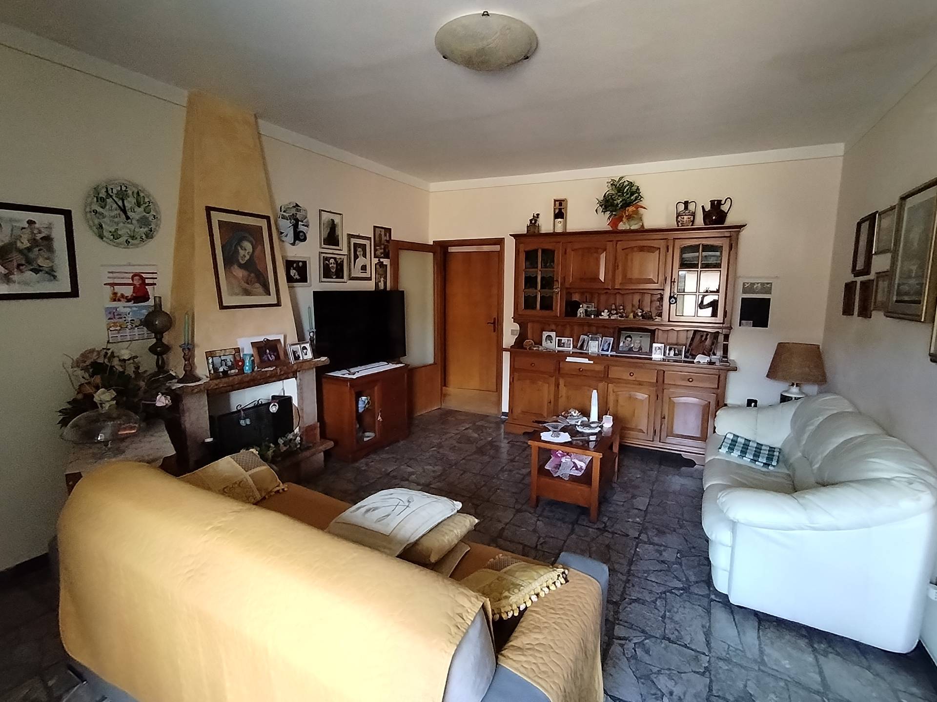 Casa indipendente in vendita a Buti, Cascine Di Buti