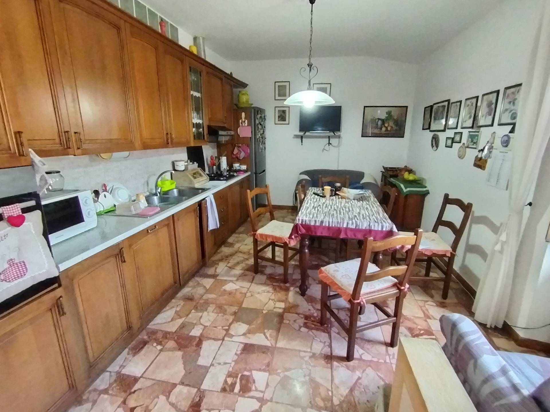 Casa indipendente in vendita a Buti, Cascine Di Buti
