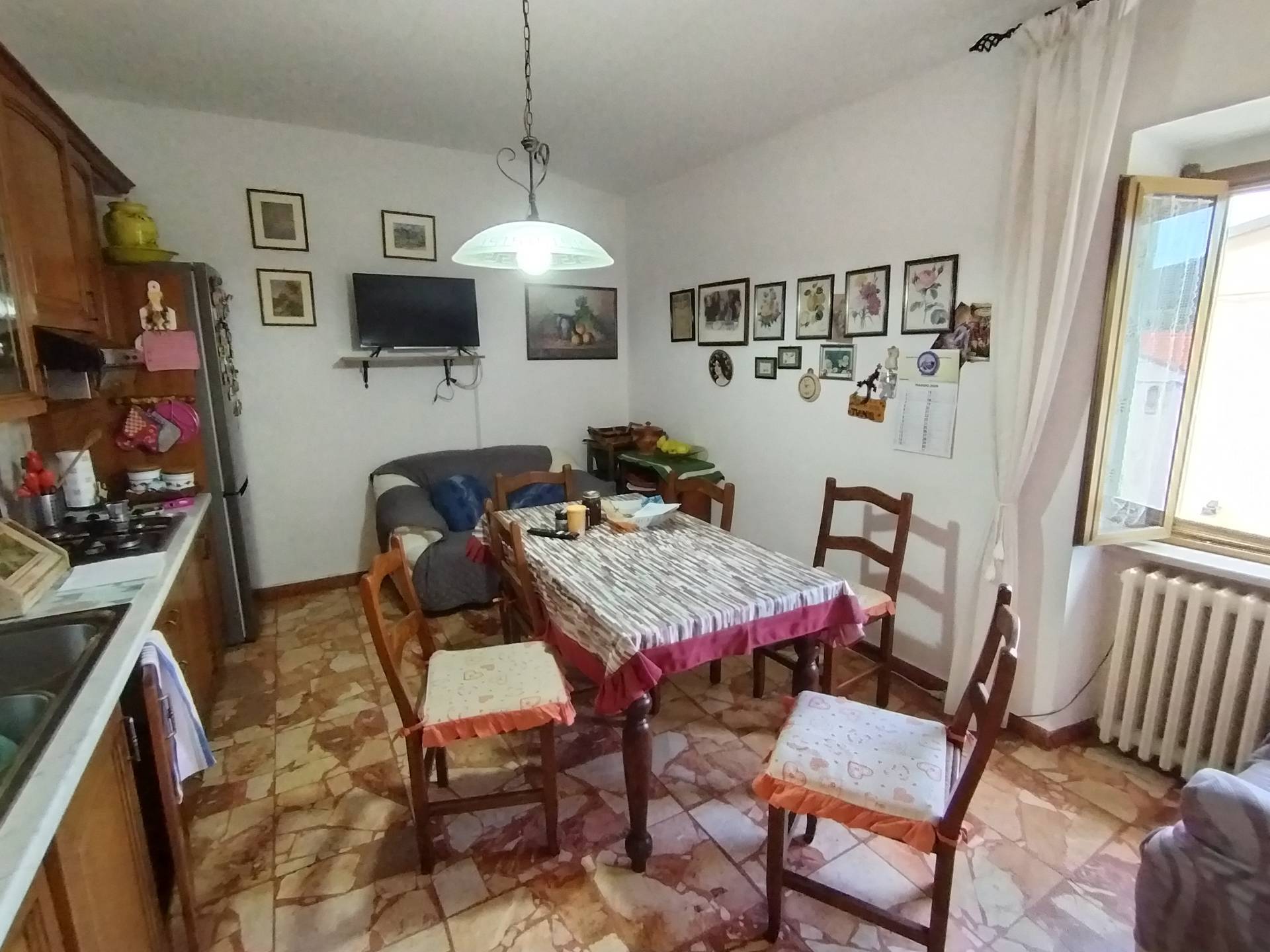 Casa indipendente in vendita a Buti, Cascine Di Buti