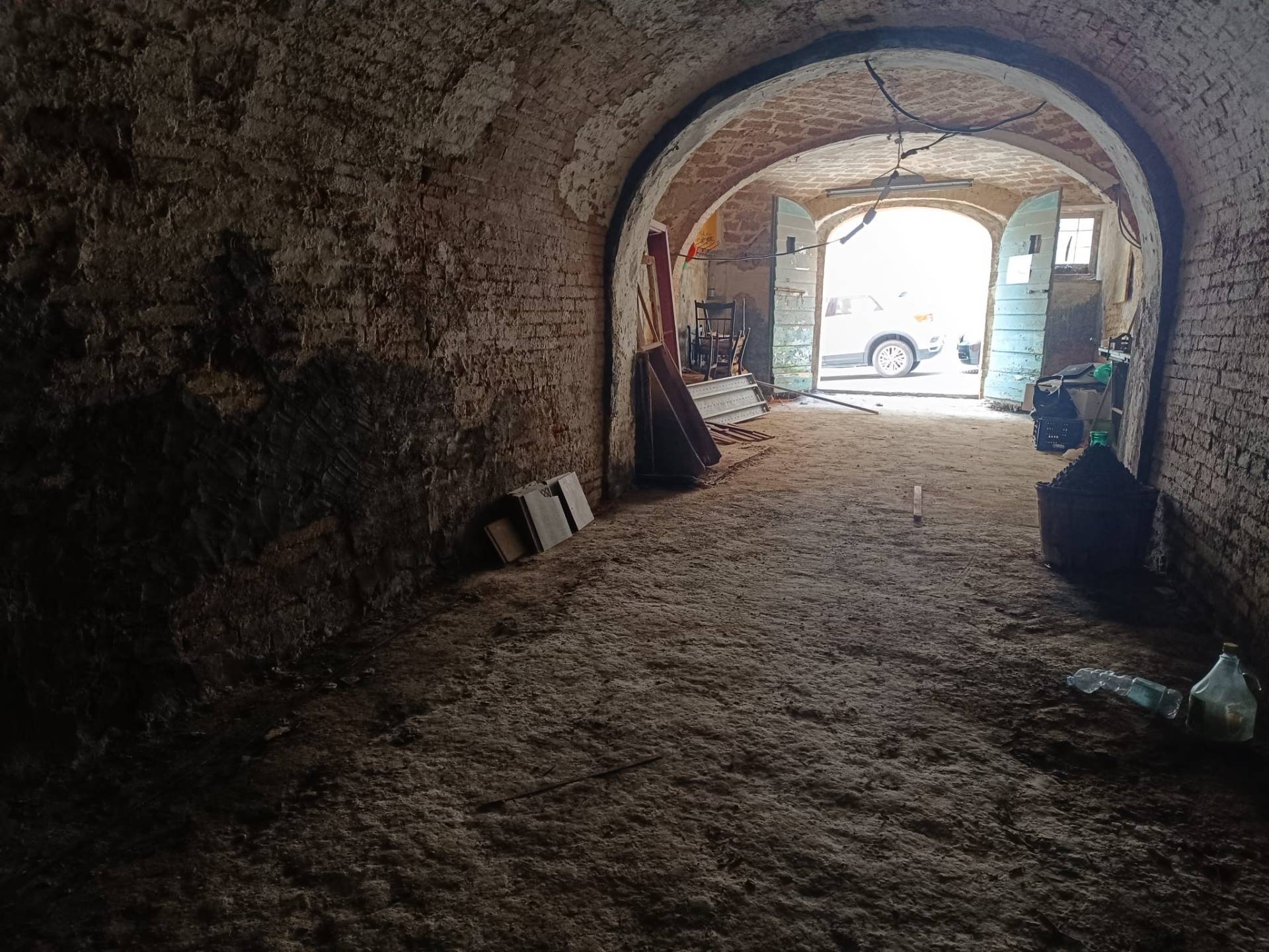 Magazzino in vendita a Peccioli, Peccioli