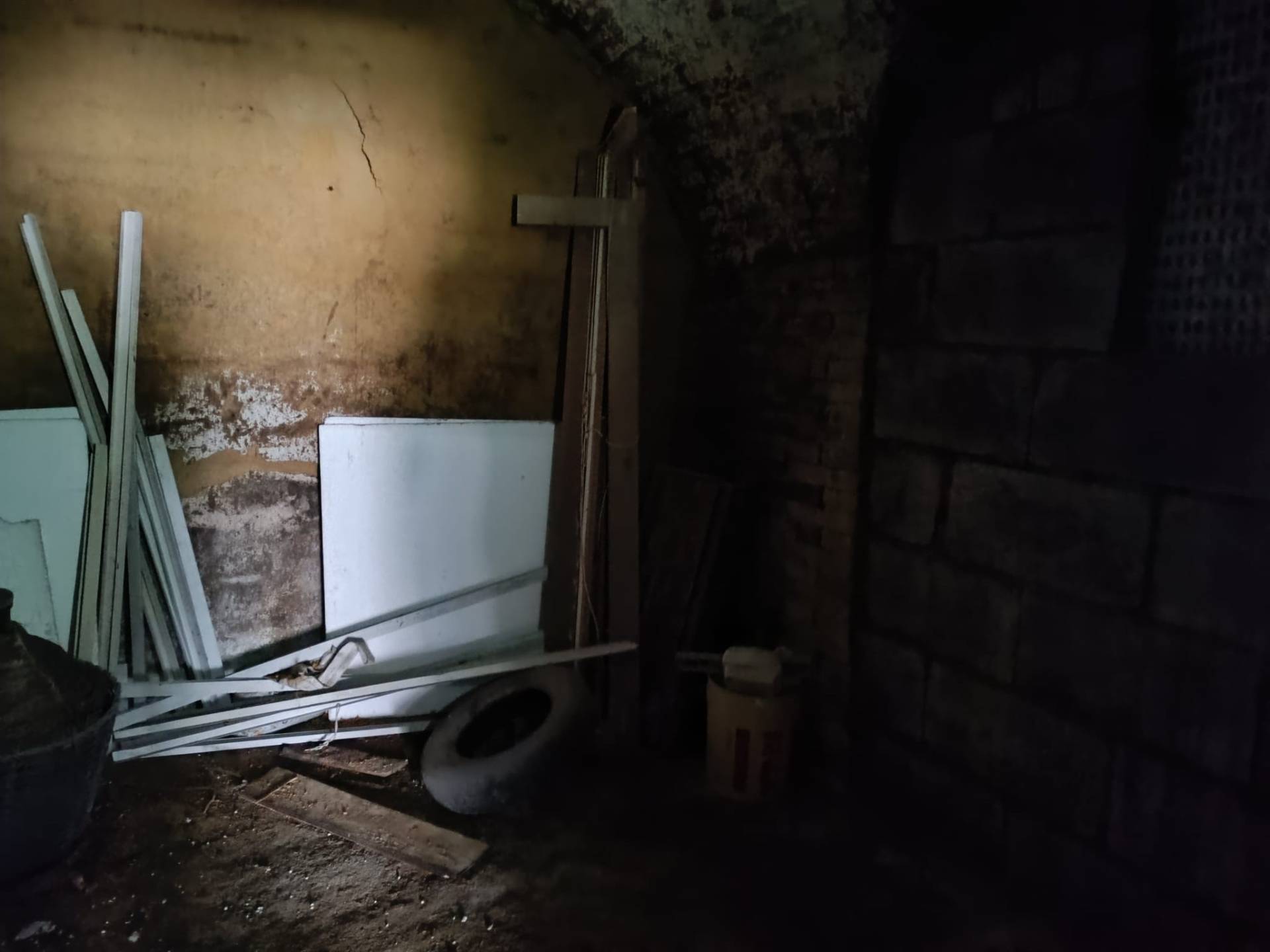 Magazzino in vendita a Peccioli, Peccioli