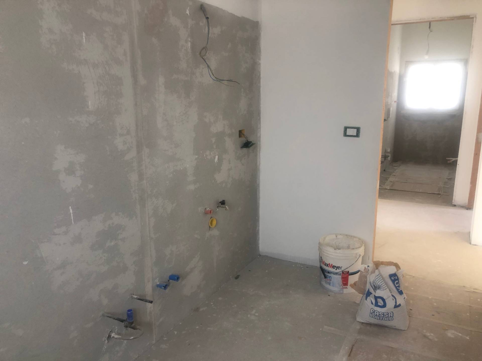 Appartamento in vendita a Pontedera, nessuno