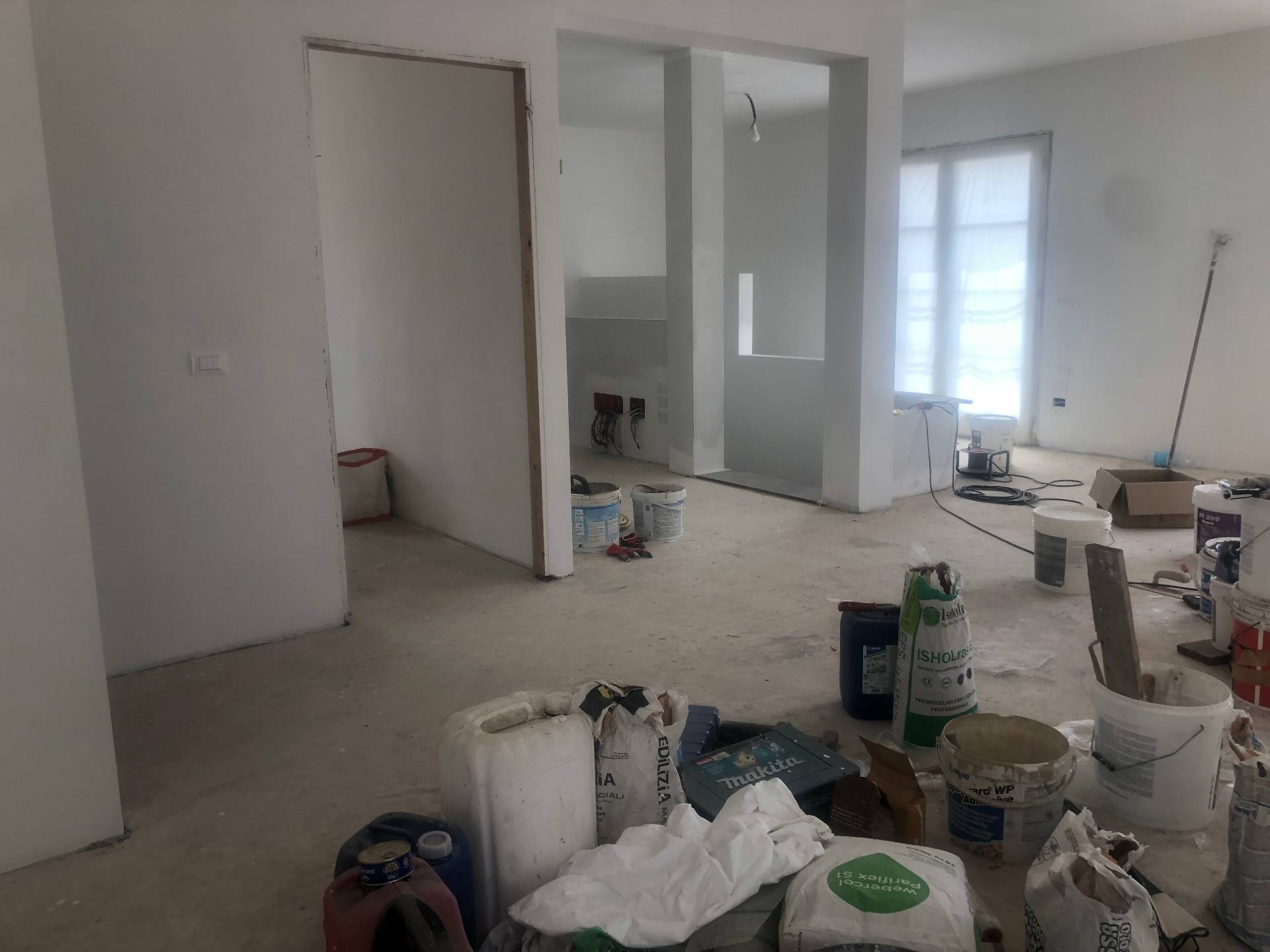 Appartamento in vendita a Pontedera, nessuno