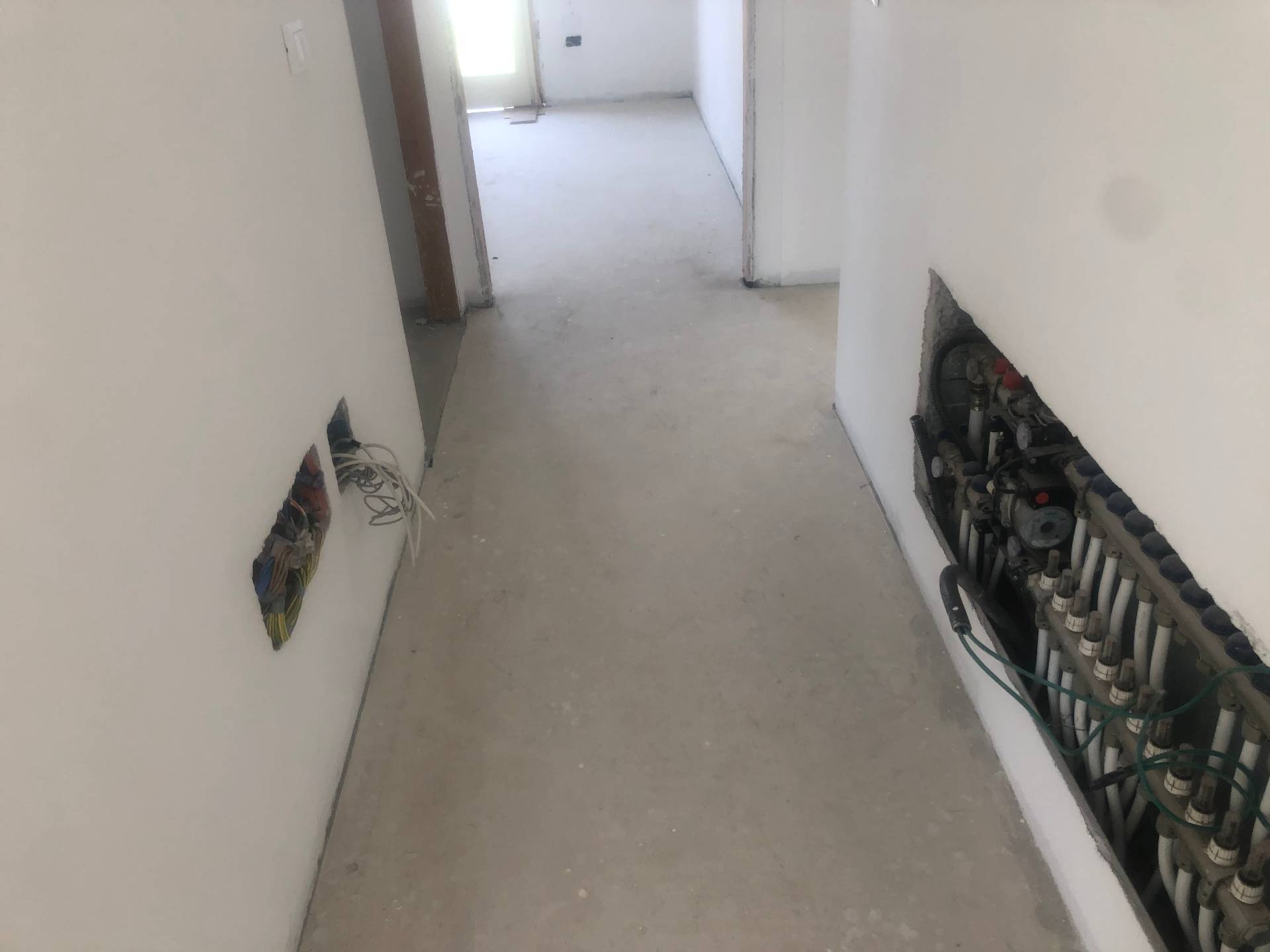 Appartamento in vendita a Pontedera, nessuno