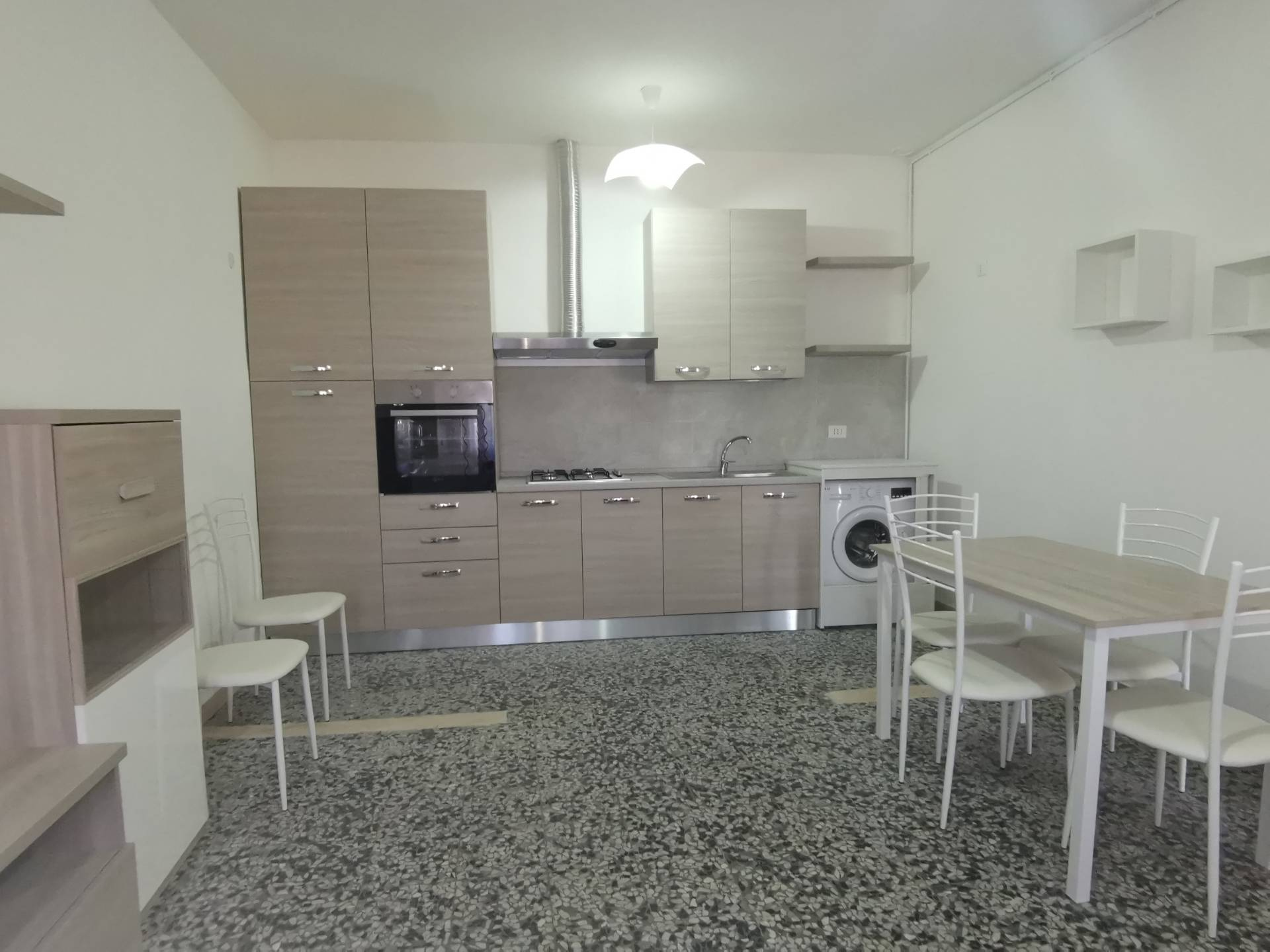 Casa indipendente in affitto a Calcinaia, Calcinaia