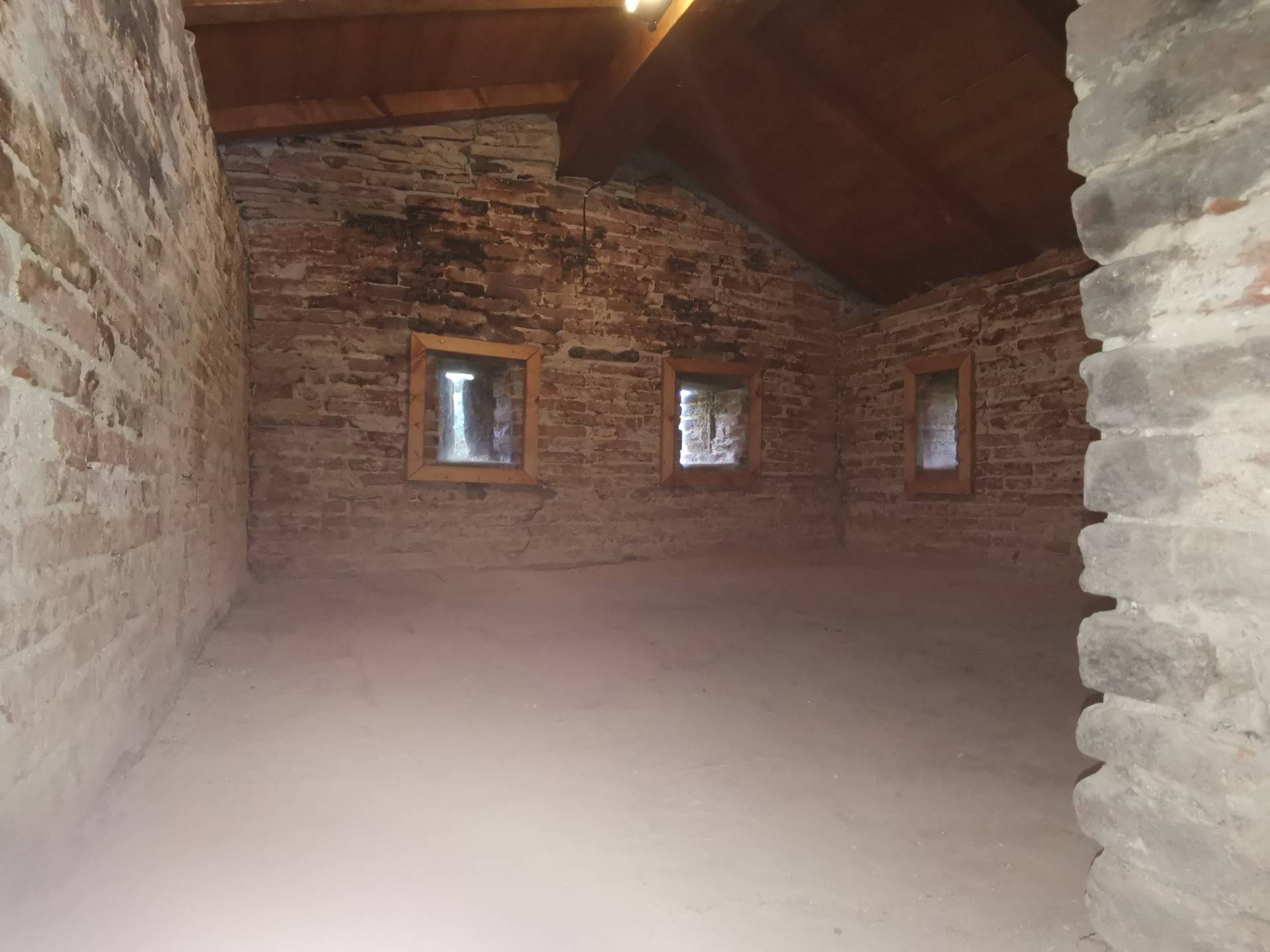 Casa indipendente in affitto a Calcinaia, Calcinaia