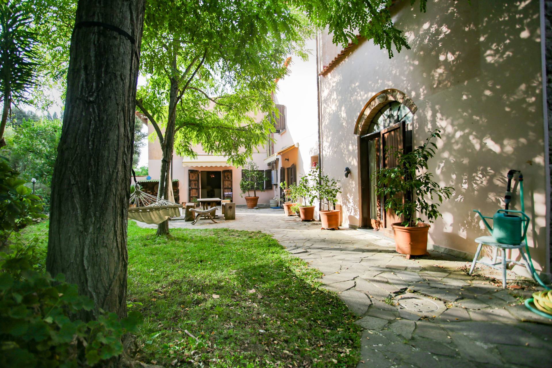 Casa indipendente con terrazzo, Livorno monterotondo