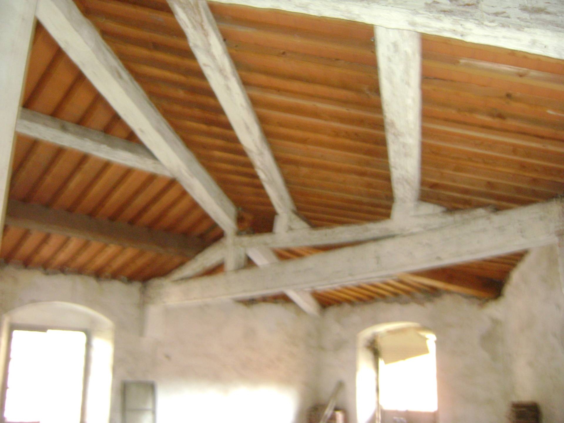 Fondo Commerciale in affitto a Livorno, Venezia - Pontino