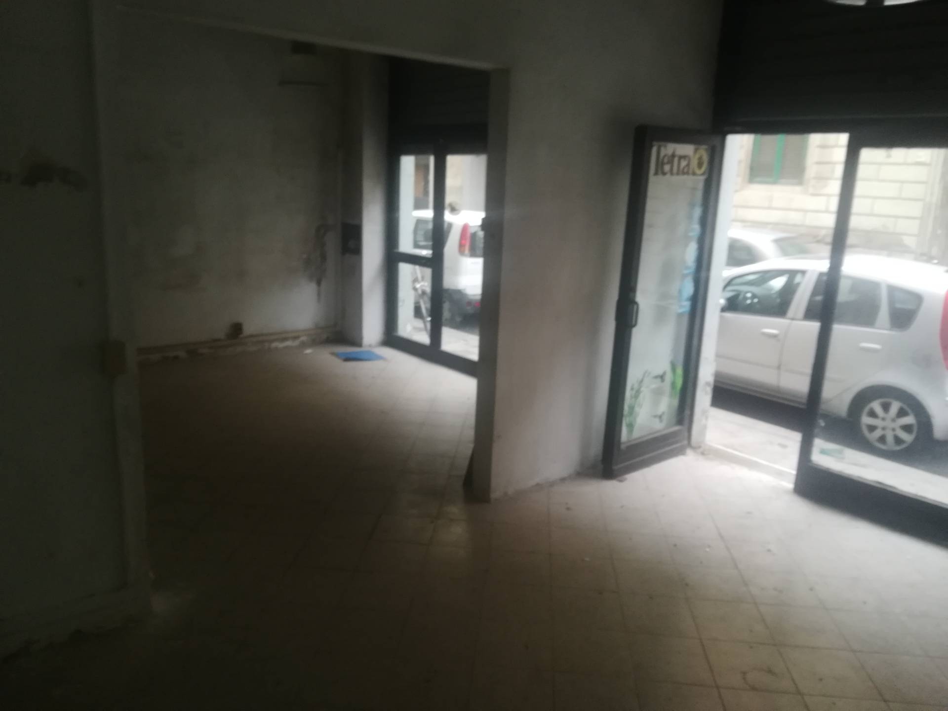 Fondo Commerciale in affitto a Livorno, Porta a Mare
