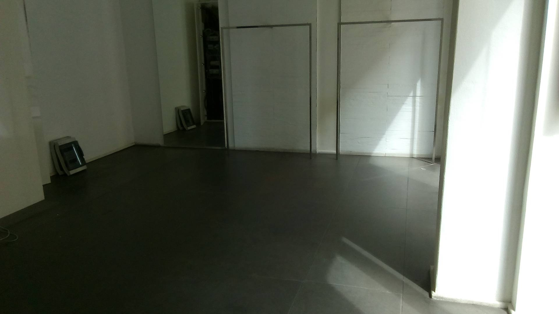 Fondo Commerciale in affitto a Livorno, Porta a Mare