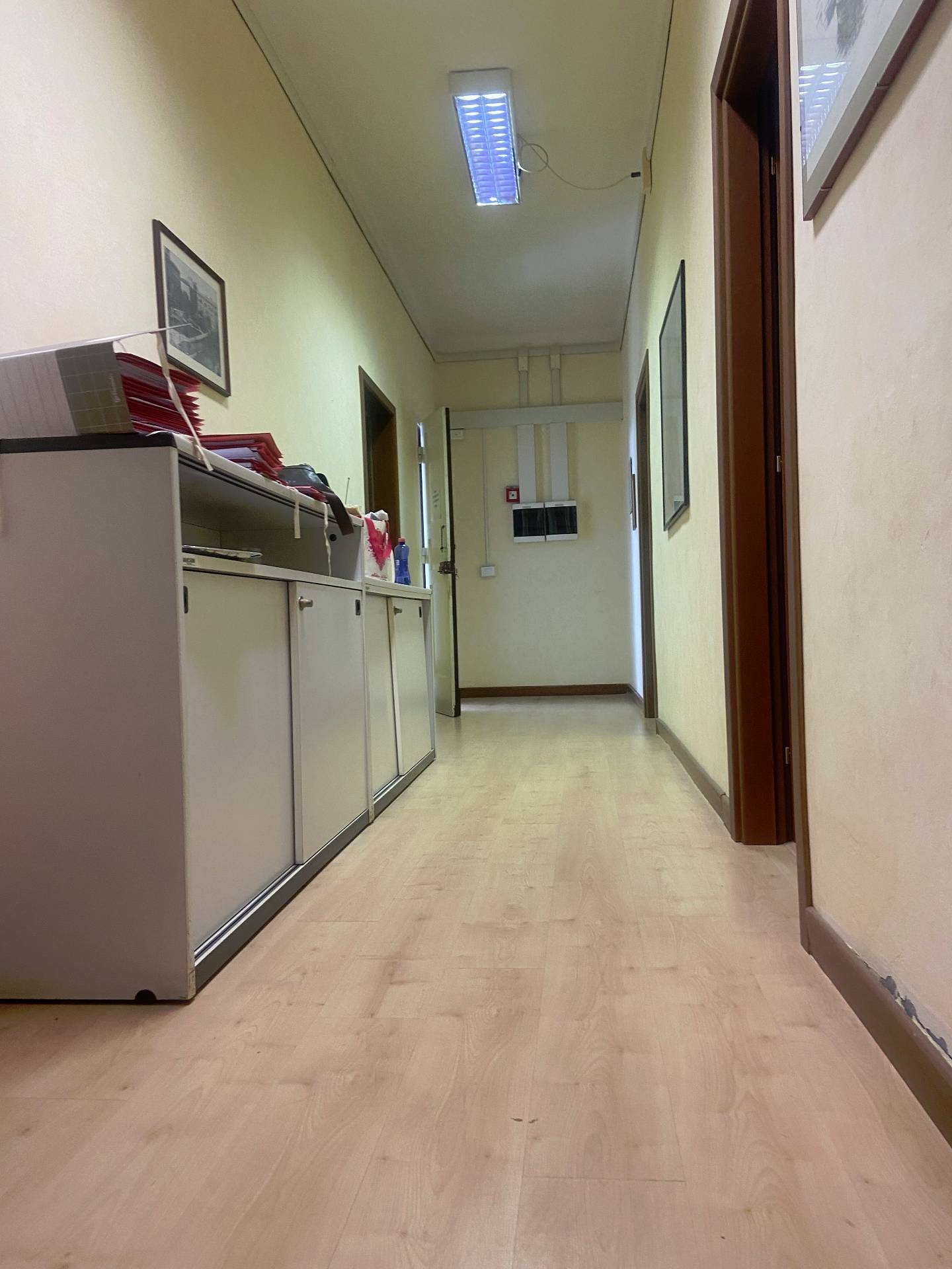 Ufficio in vendita a Livorno, Darsena