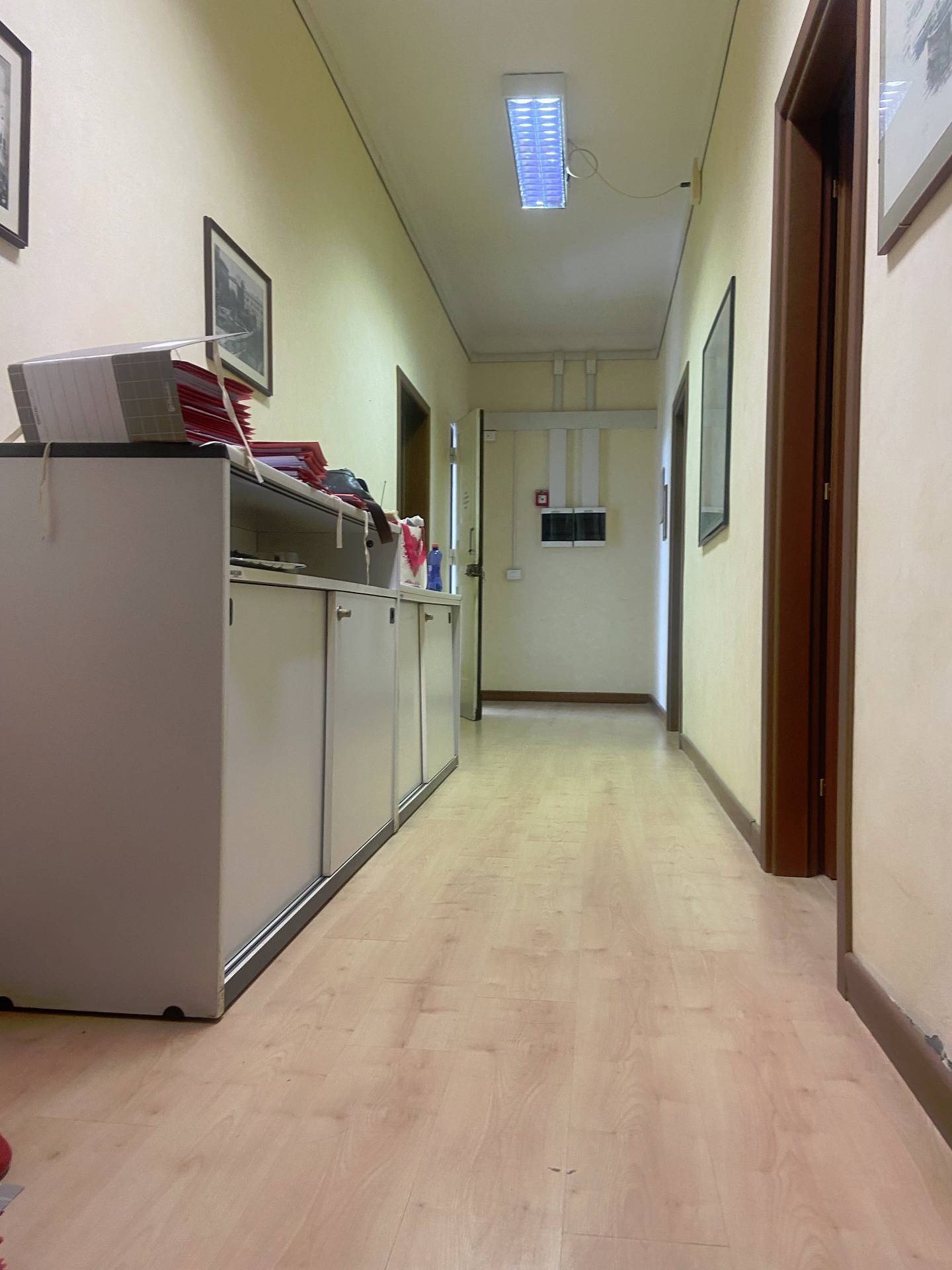 Ufficio in vendita a Livorno, Darsena