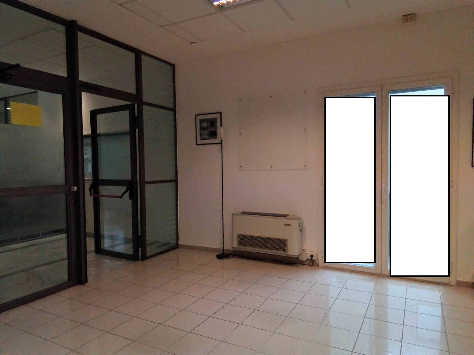 Ufficio in affitto a Livorno, Ardenza Terra