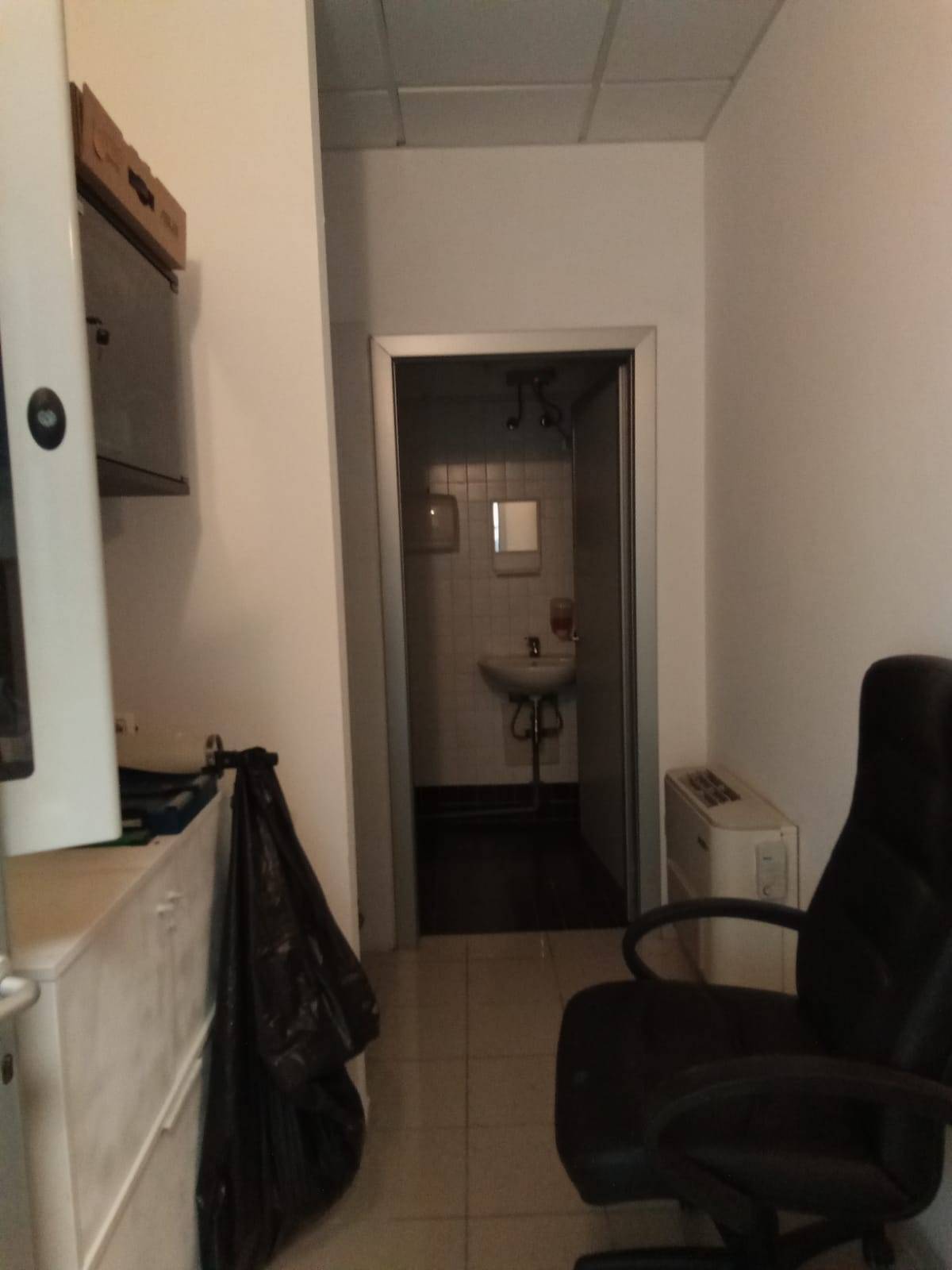 Ufficio in affitto a Livorno, Ardenza Terra