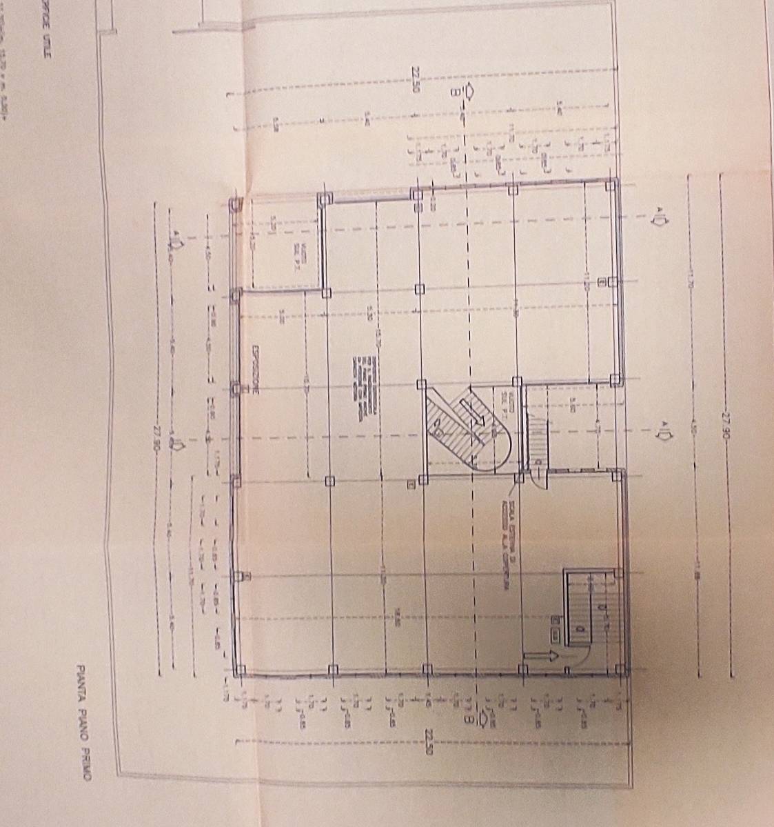 Fondo Commerciale in vendita a Livorno, Picchianti