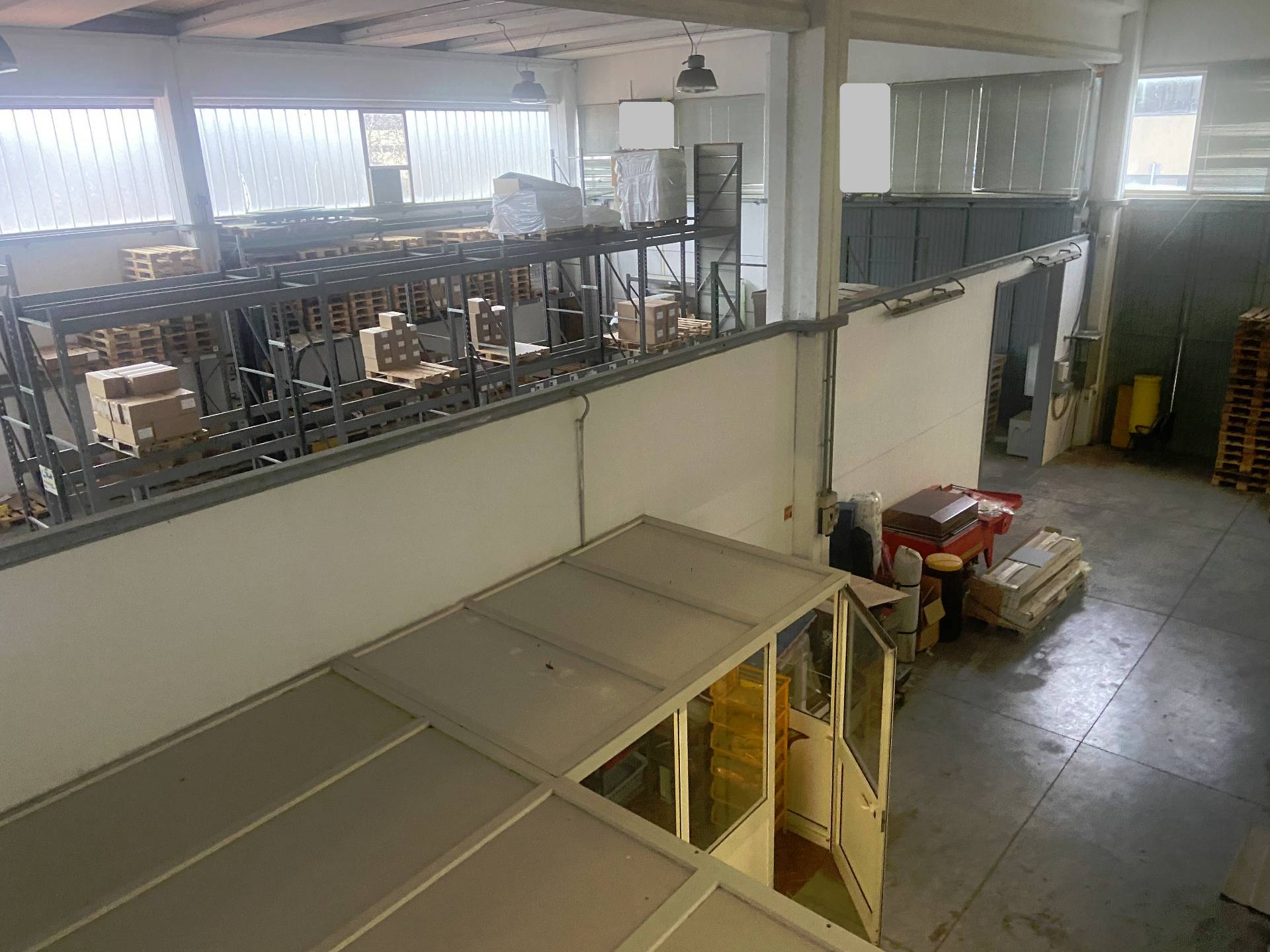 Fondo Commerciale in affitto a Collesalvetti, Stagno