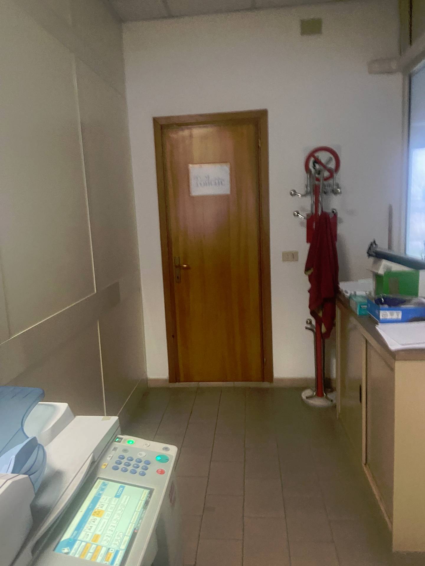 Fondo Commerciale in affitto a Collesalvetti, Stagno