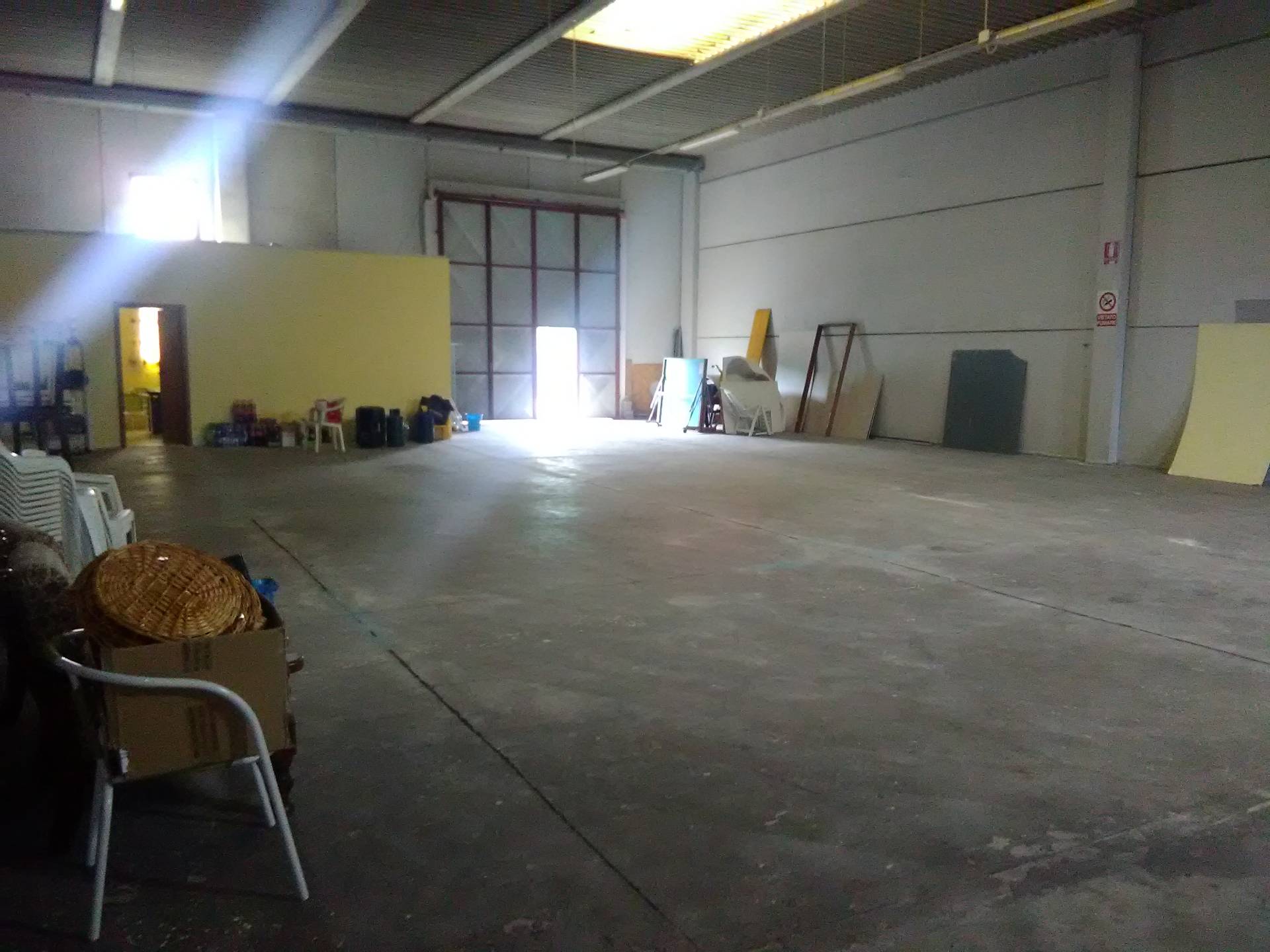 Fondo Commerciale in affitto a Collesalvetti, Collesalvetti