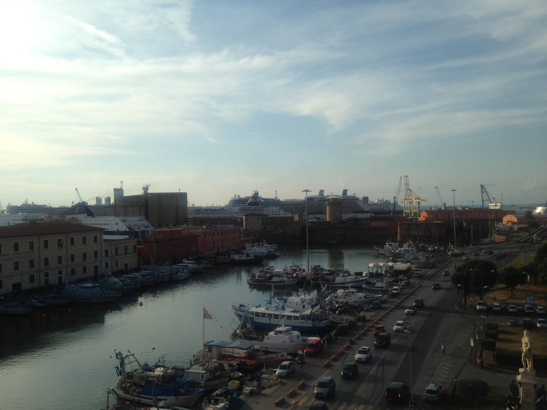 Fondo Commerciale in affitto a Livorno, Centro storico