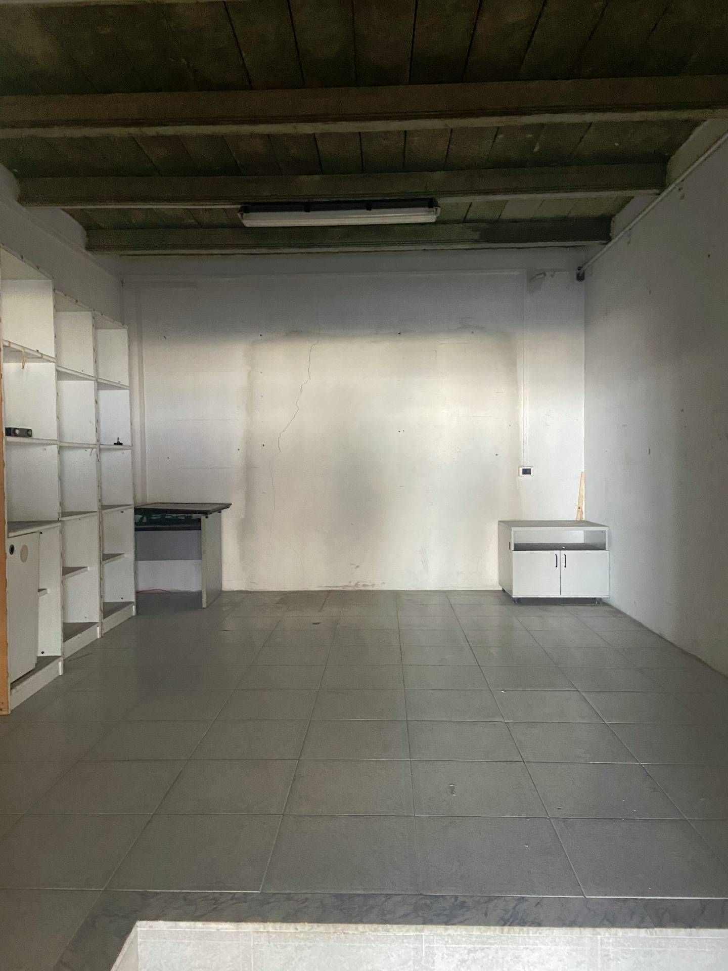 Fondo Commerciale in affitto a Livorno, Picchianti