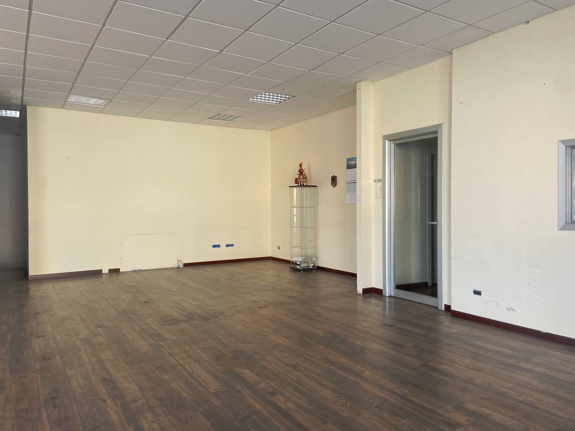 Fondo Commerciale in affitto a Livorno, Picchianti