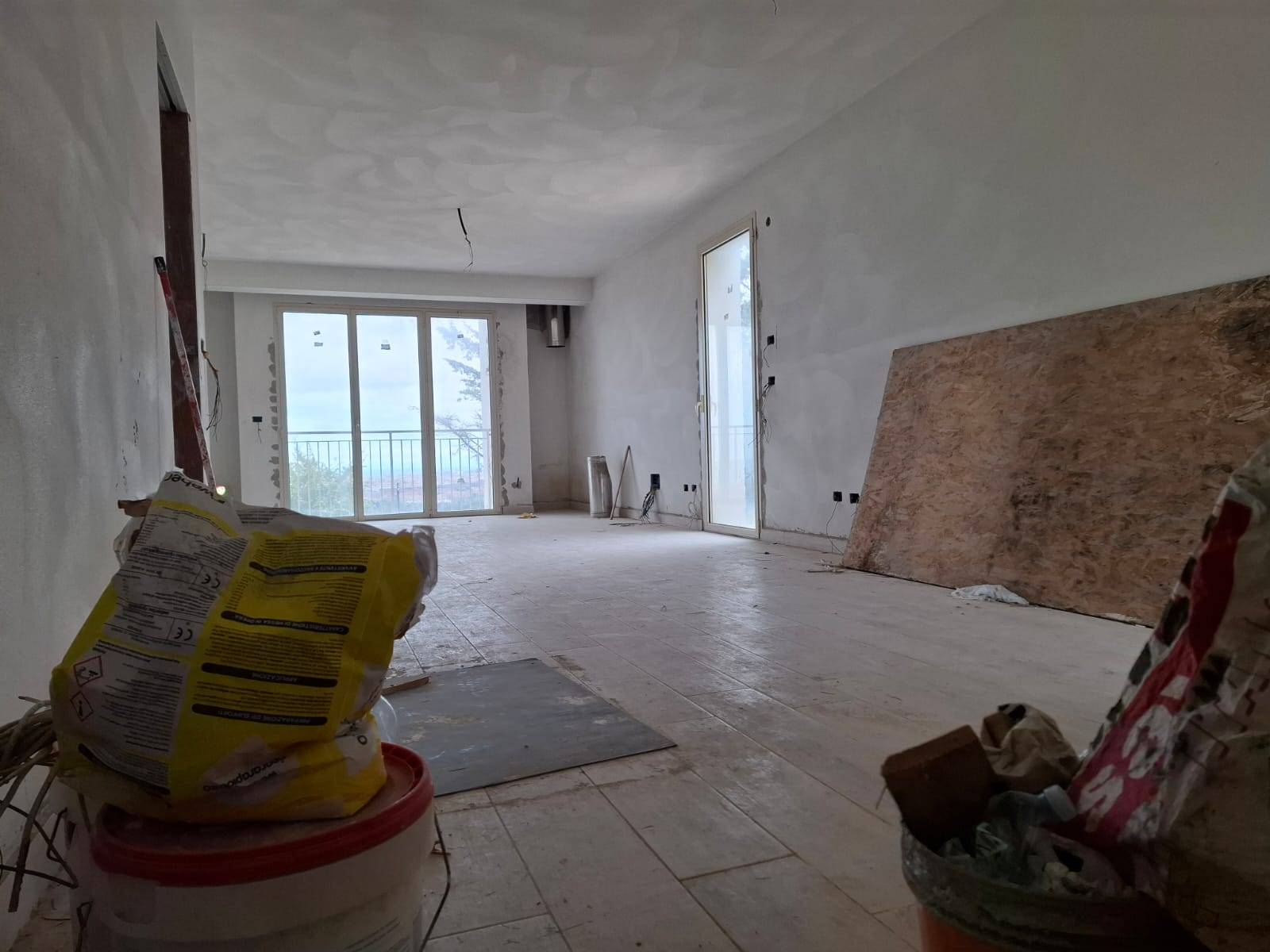 Casa indipendente in vendita a Livorno, Montenero