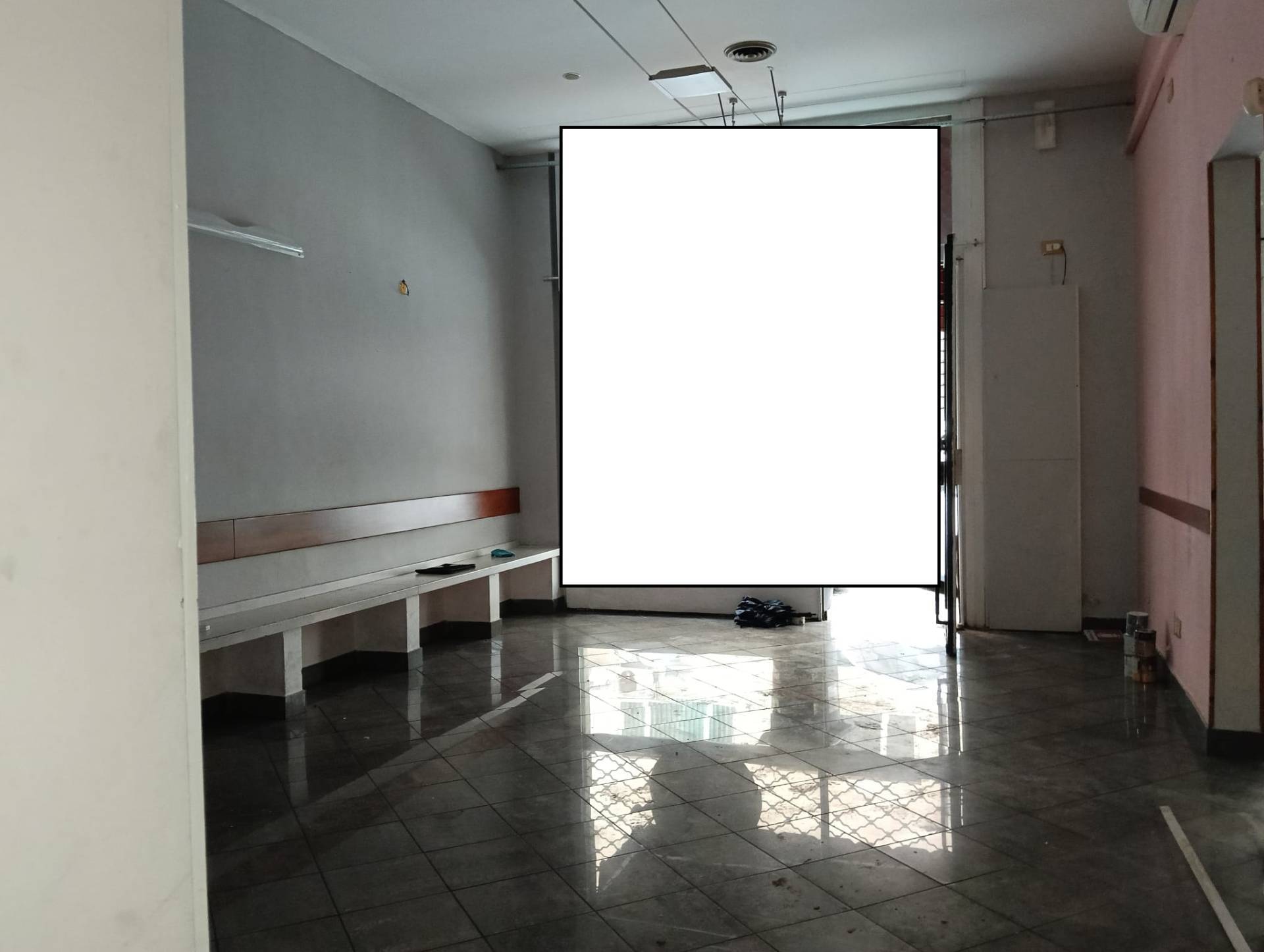 Fondo Commerciale in vendita a Livorno, Centro storico