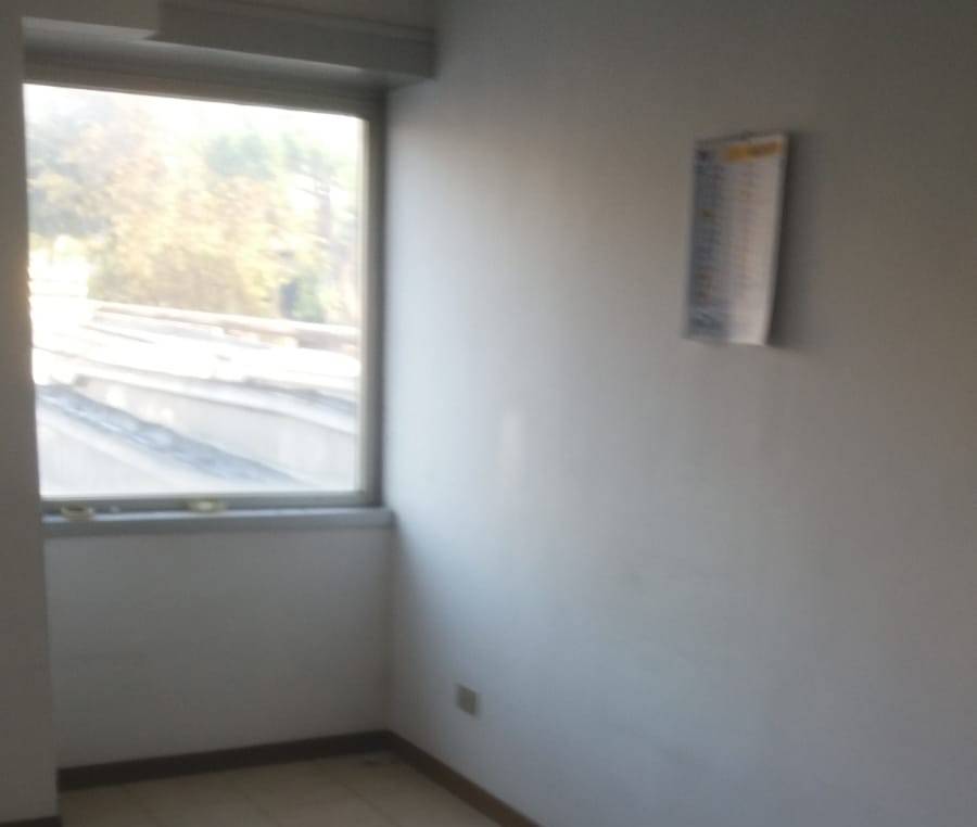 Ufficio in affitto a Viareggio, Migliarina