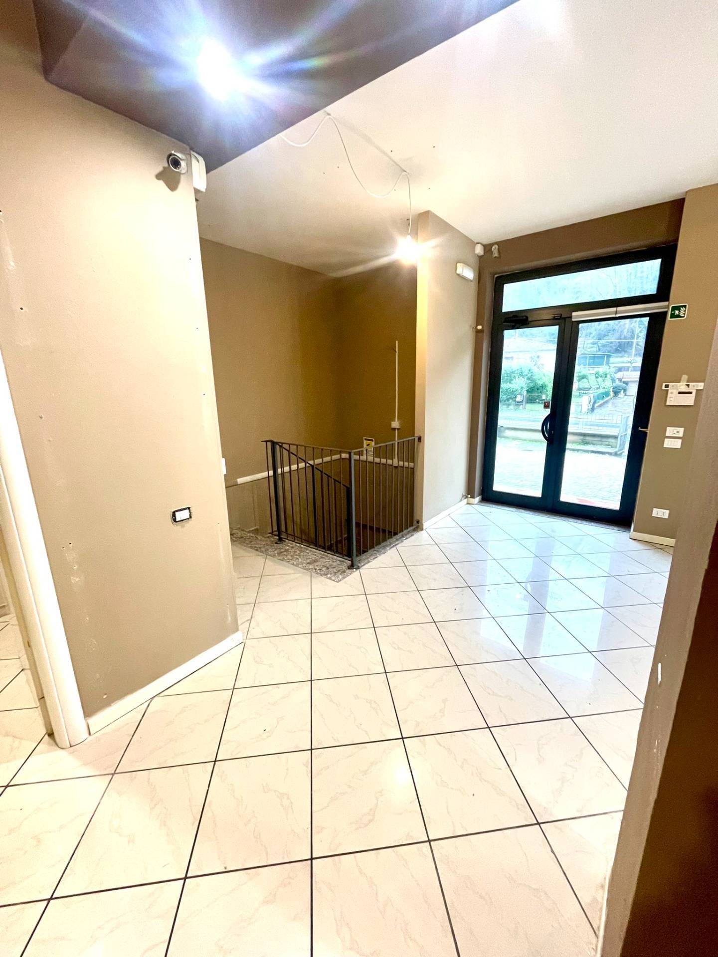 Fondo Commerciale in affitto a Gallicano