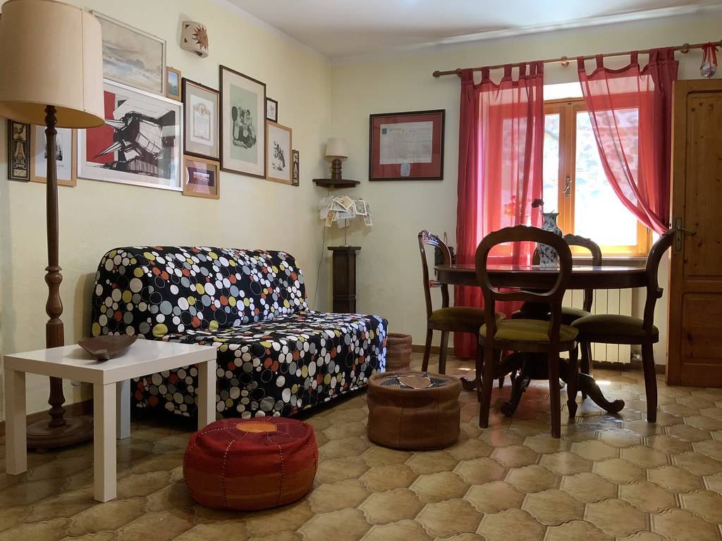 Casa indipendente in vendita a Pescia, Aramo