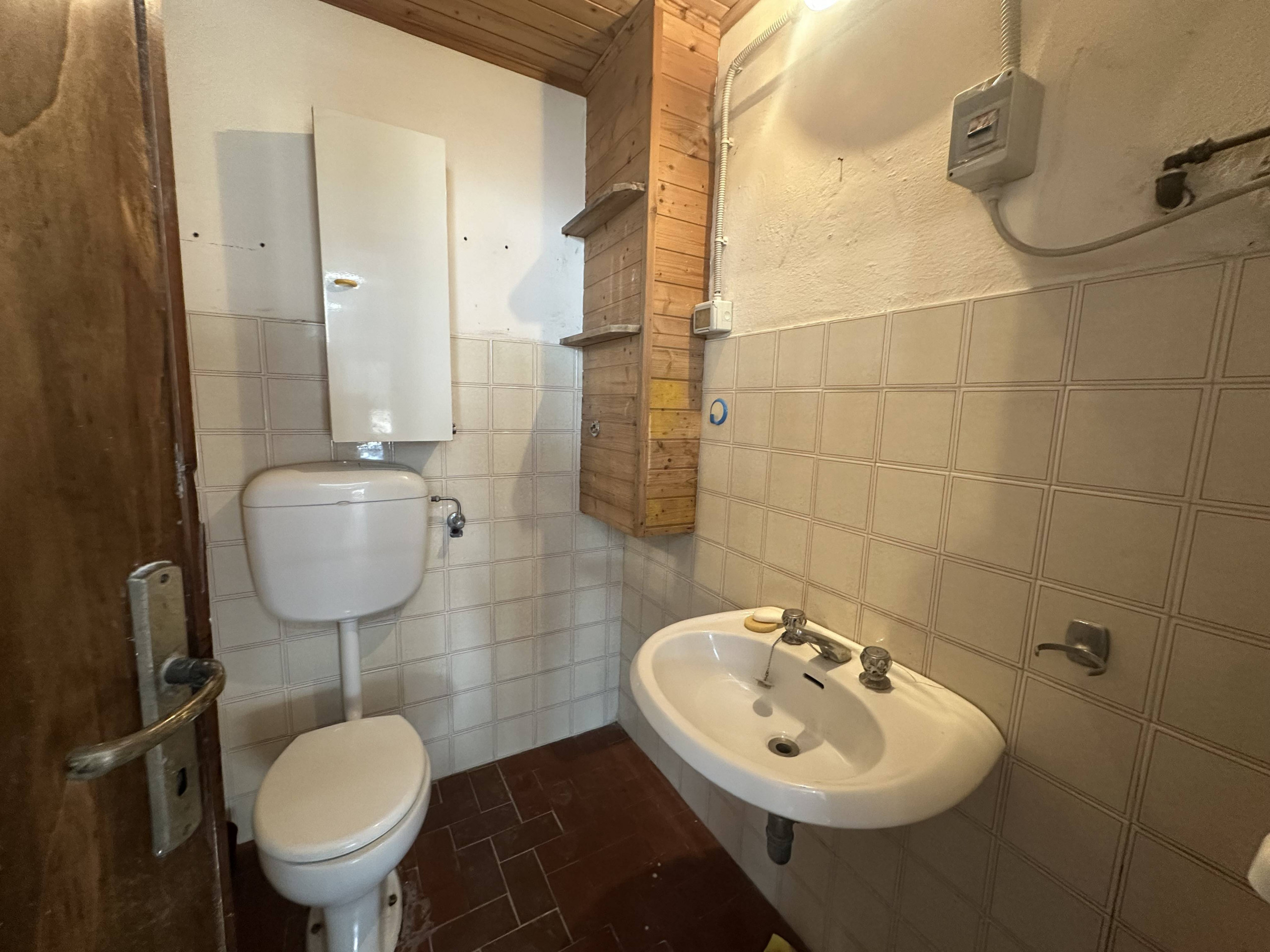 Fondo Commerciale in vendita a Pietrasanta, Baccatoio