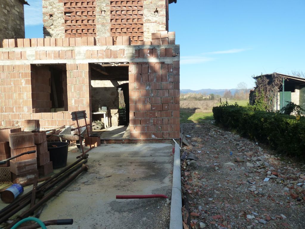 Casa indipendente in vendita a Lucca, San Leonardo In Treponzio