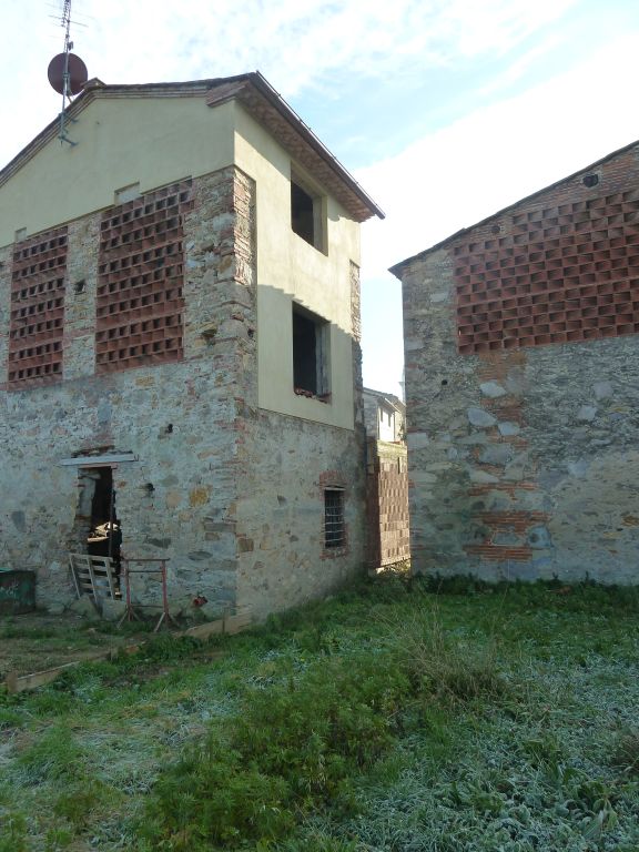 Casa indipendente in vendita a Lucca, San Leonardo In Treponzio
