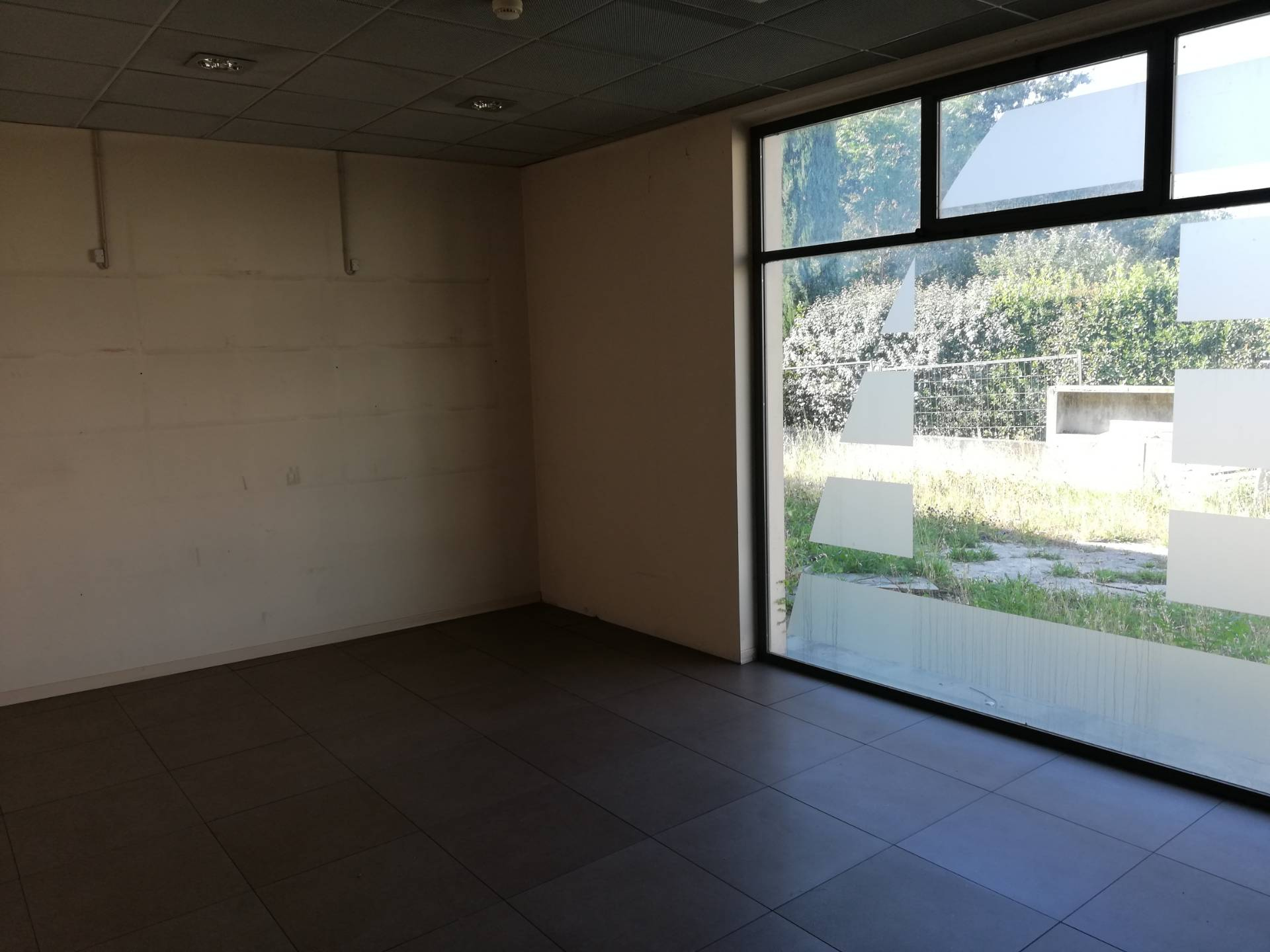 Fondo Commerciale in affitto a Altopascio, Altopascio