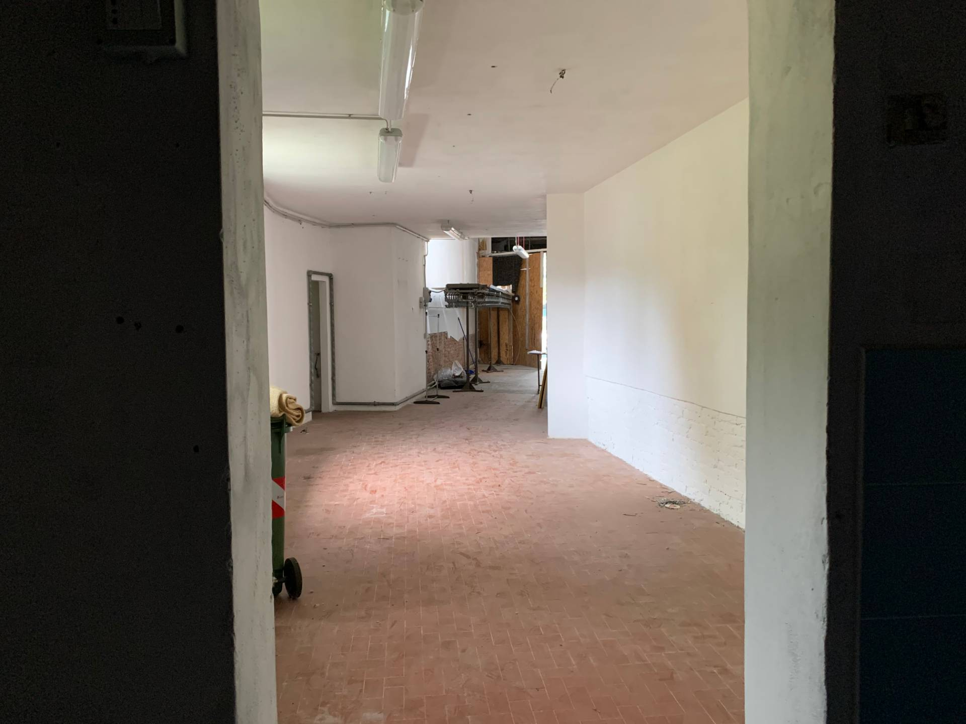 Fondo Artigianale in affitto a Lucca, Ponte a Moriano