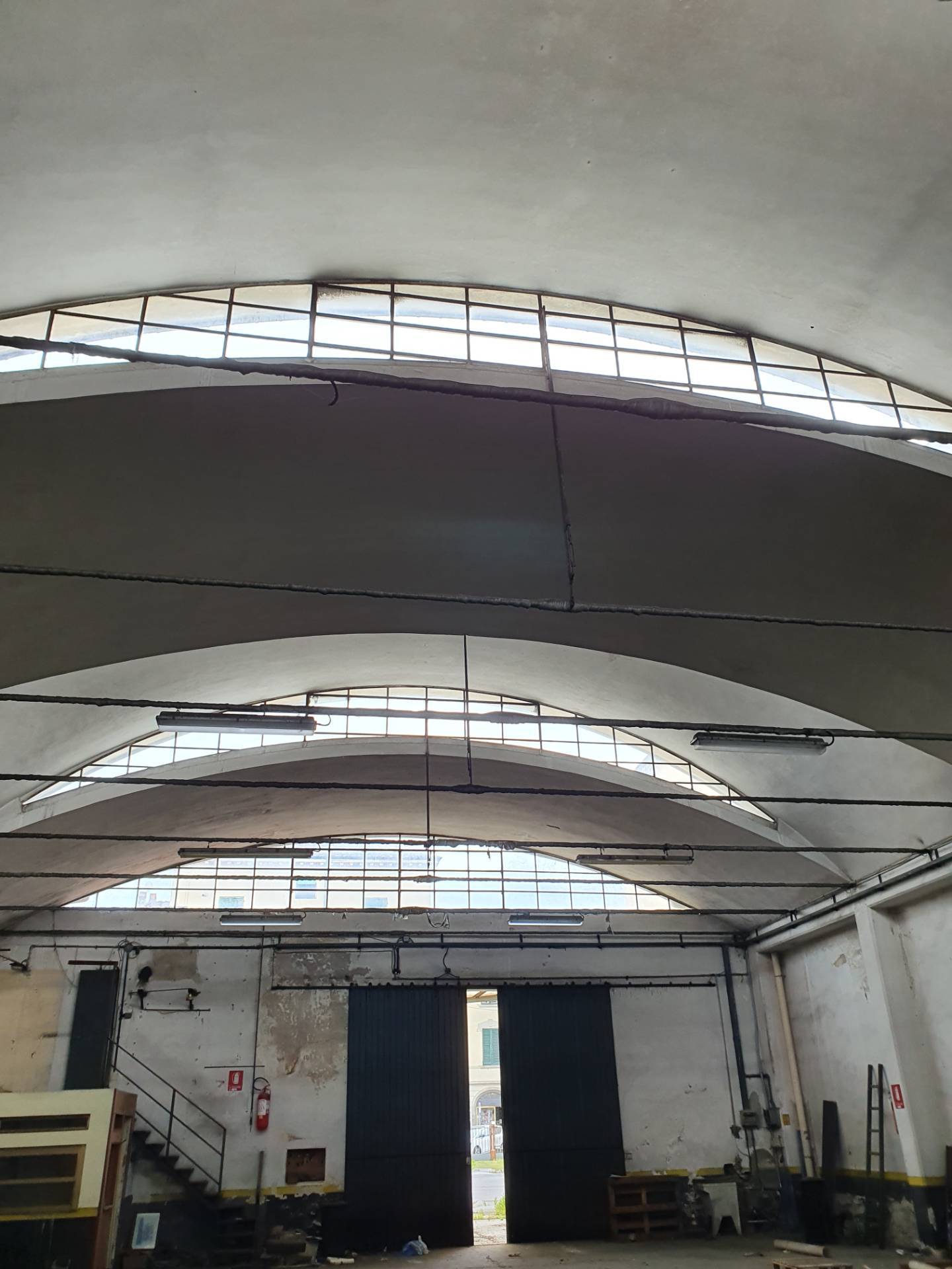 Fondo Commerciale in affitto a Lucca, Lucca fuori mura