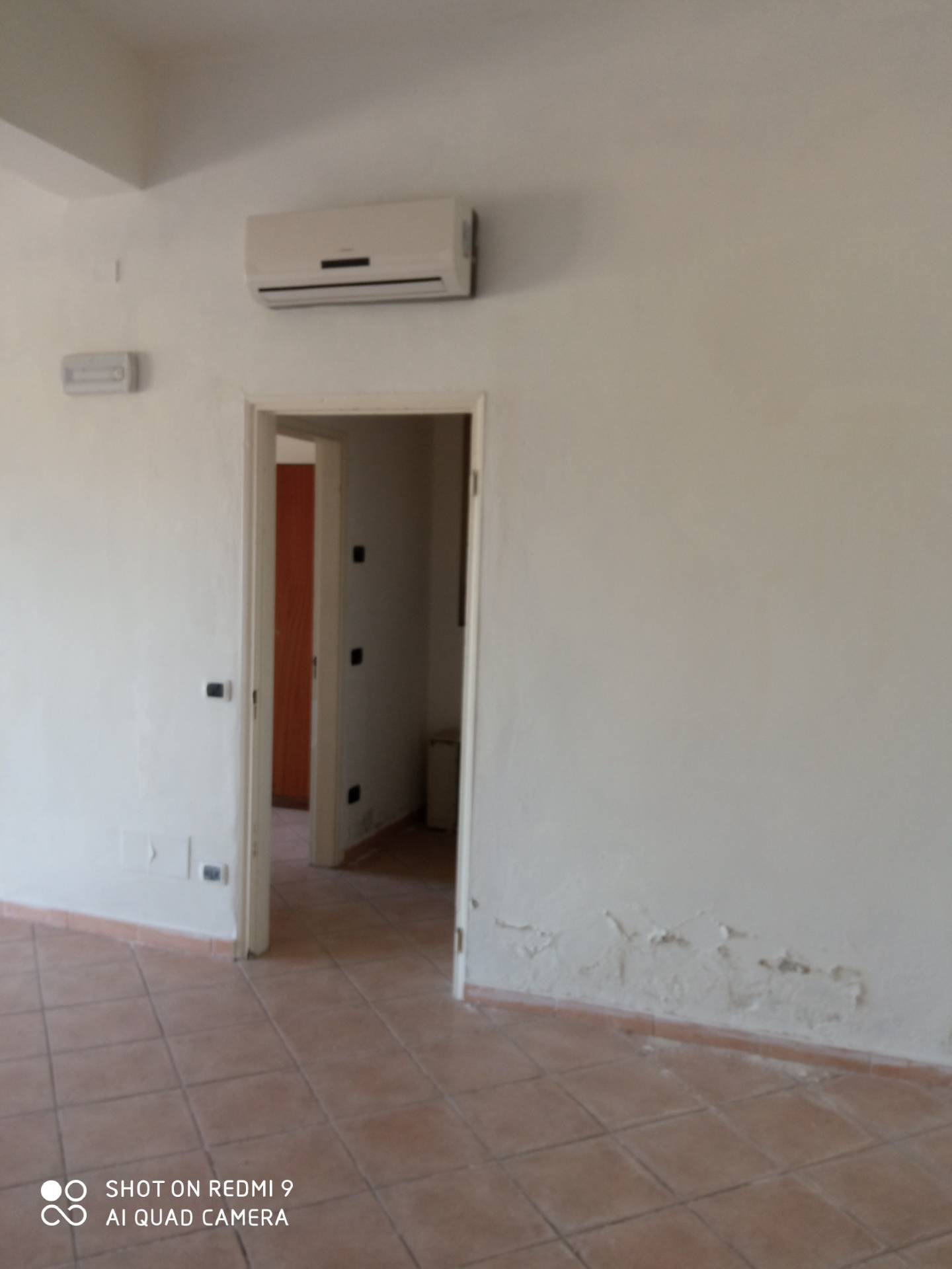 Fondo Commerciale in affitto a Capannori, Lammari