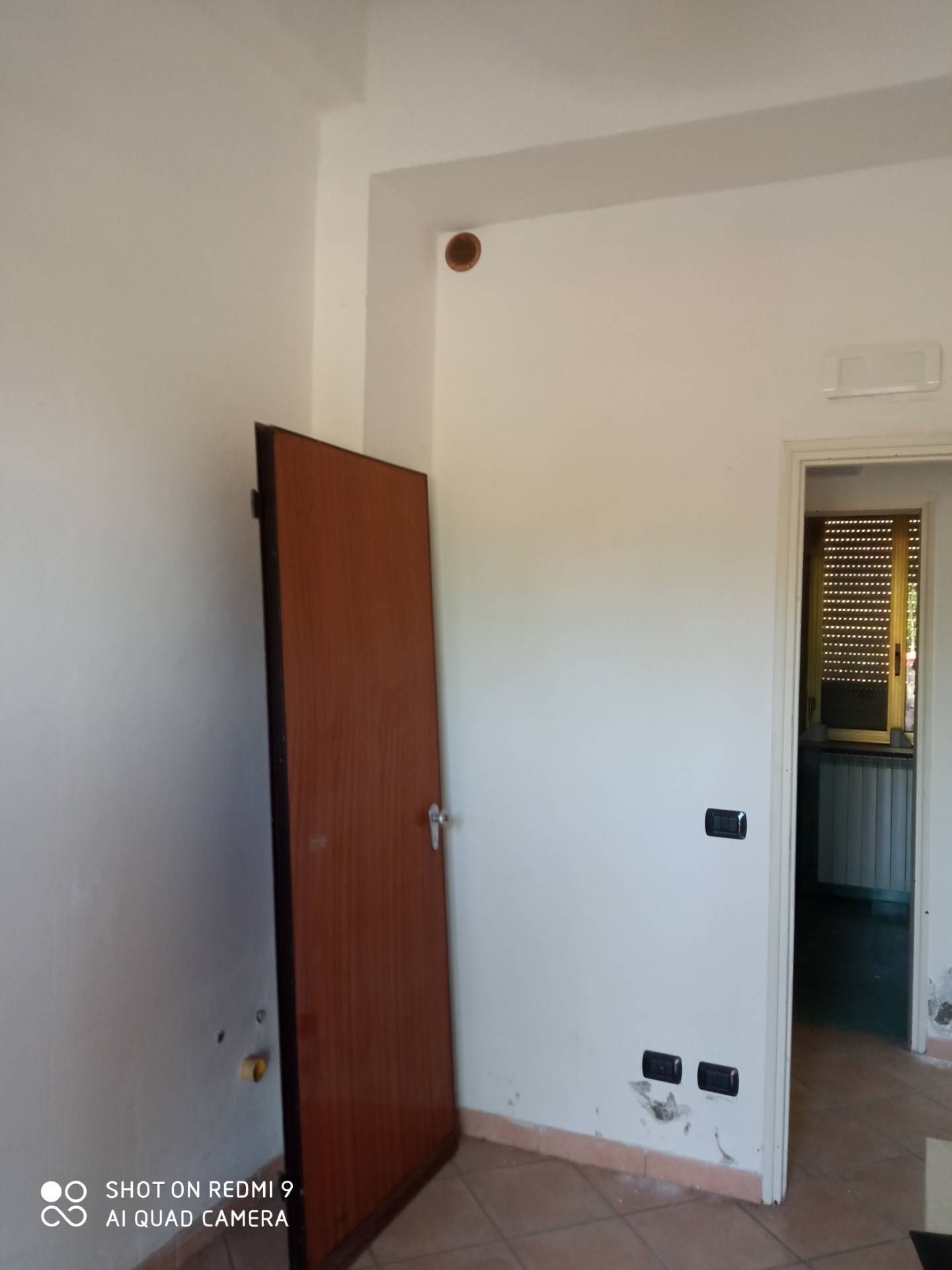 Fondo Commerciale in affitto a Capannori, Lammari