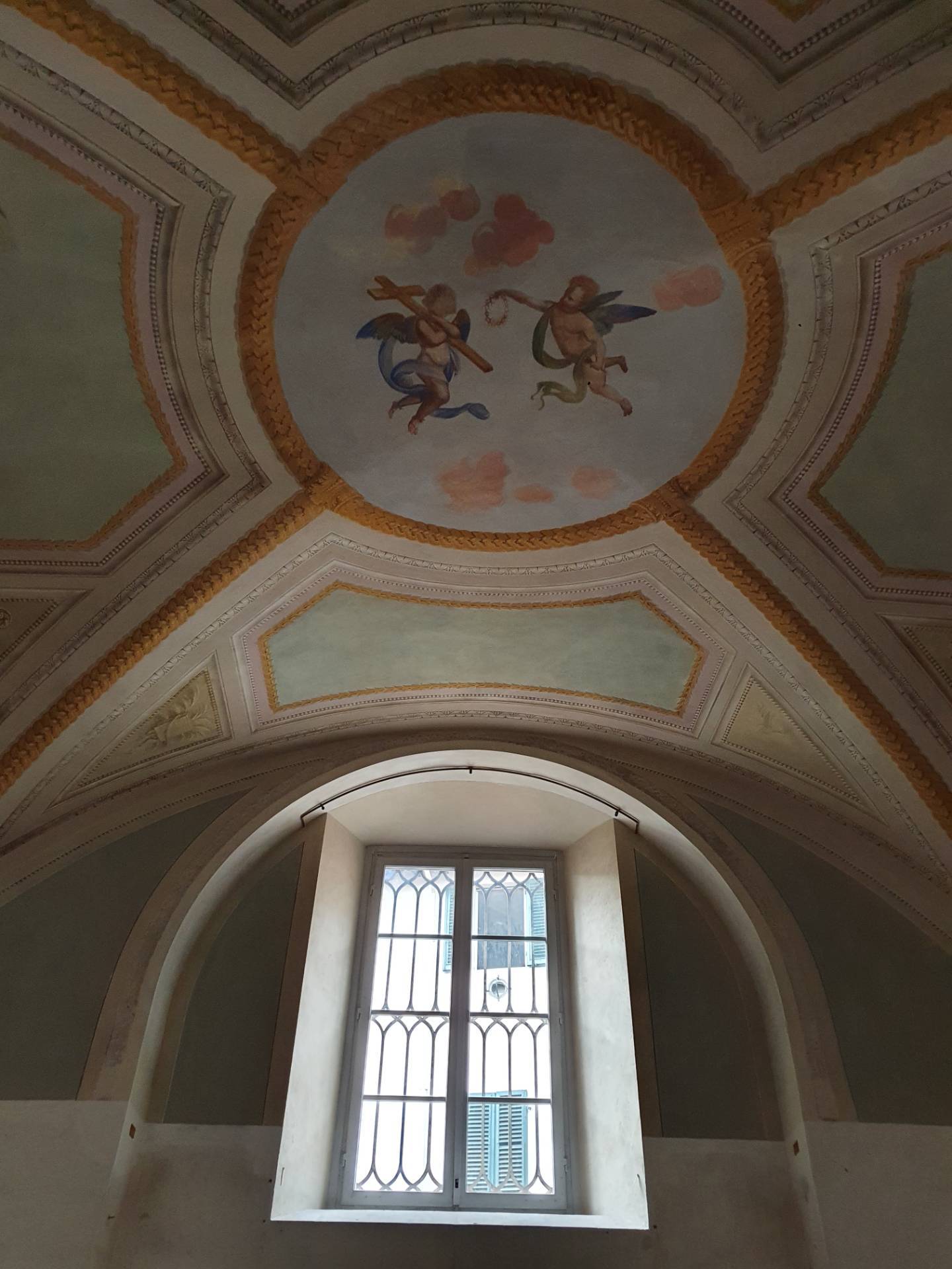 Fondo Commerciale in affitto a Lucca