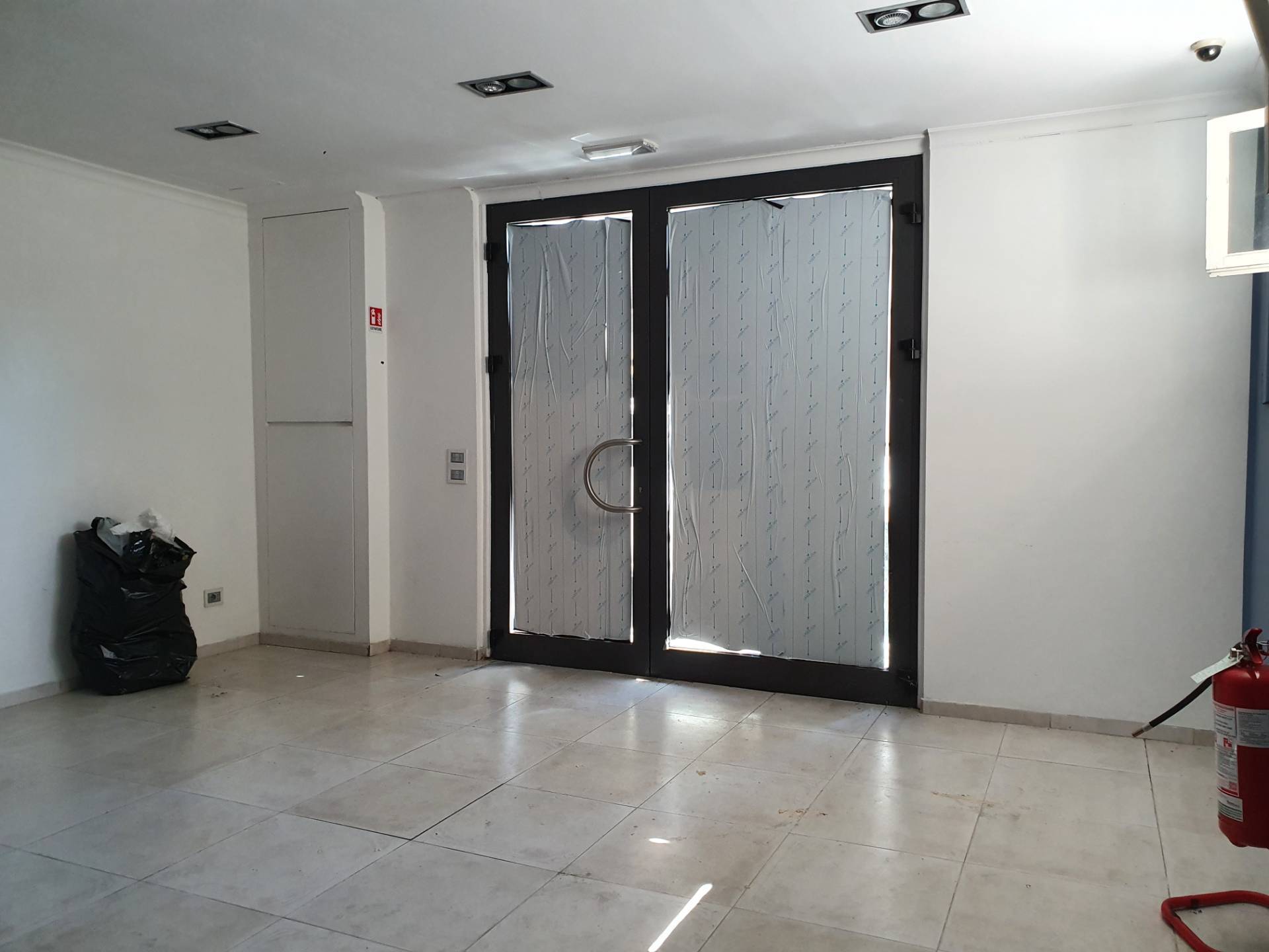 Fondo Commerciale in affitto a Lucca